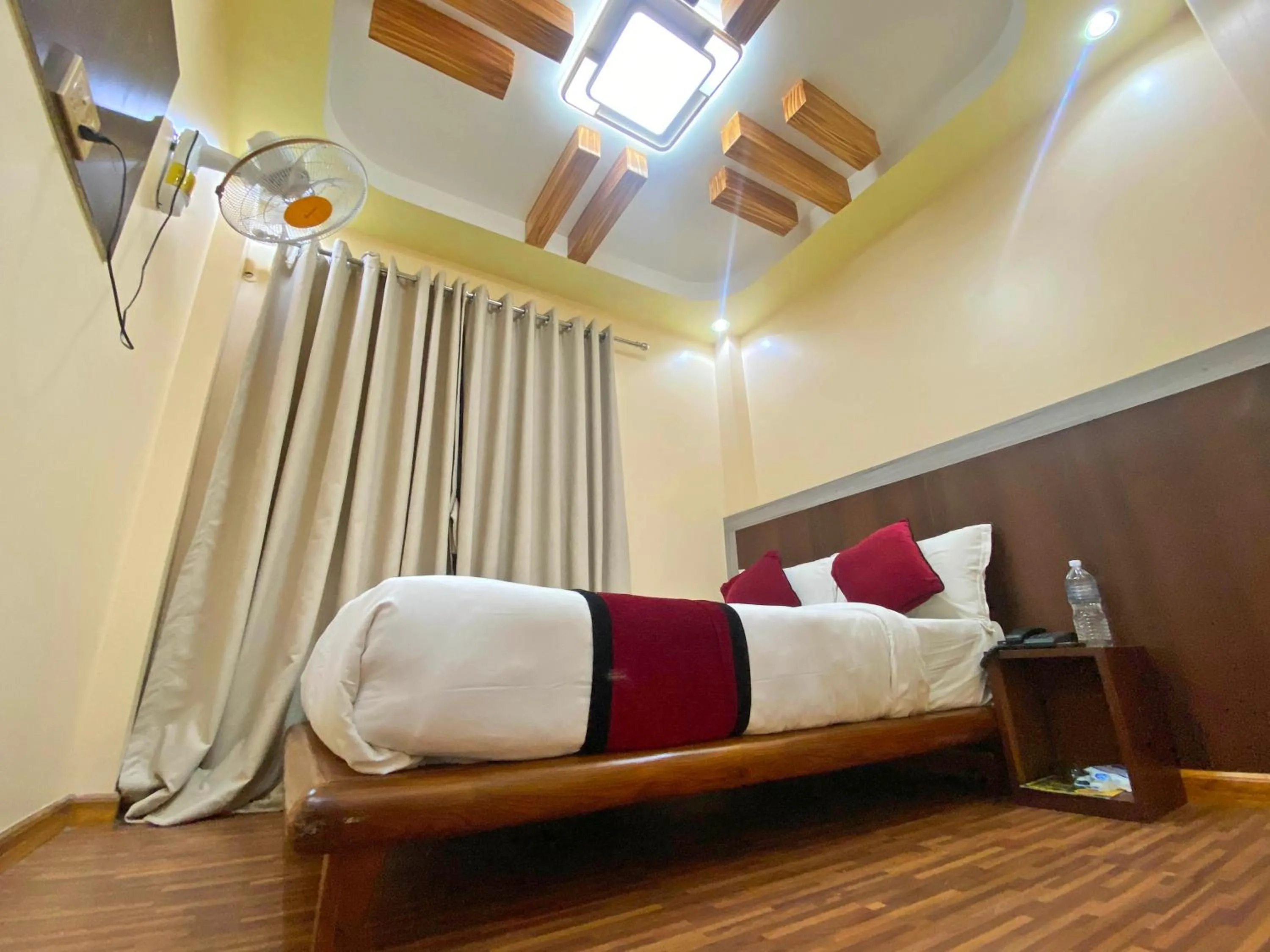 Superior Double Room in Hotel Five Season Inn