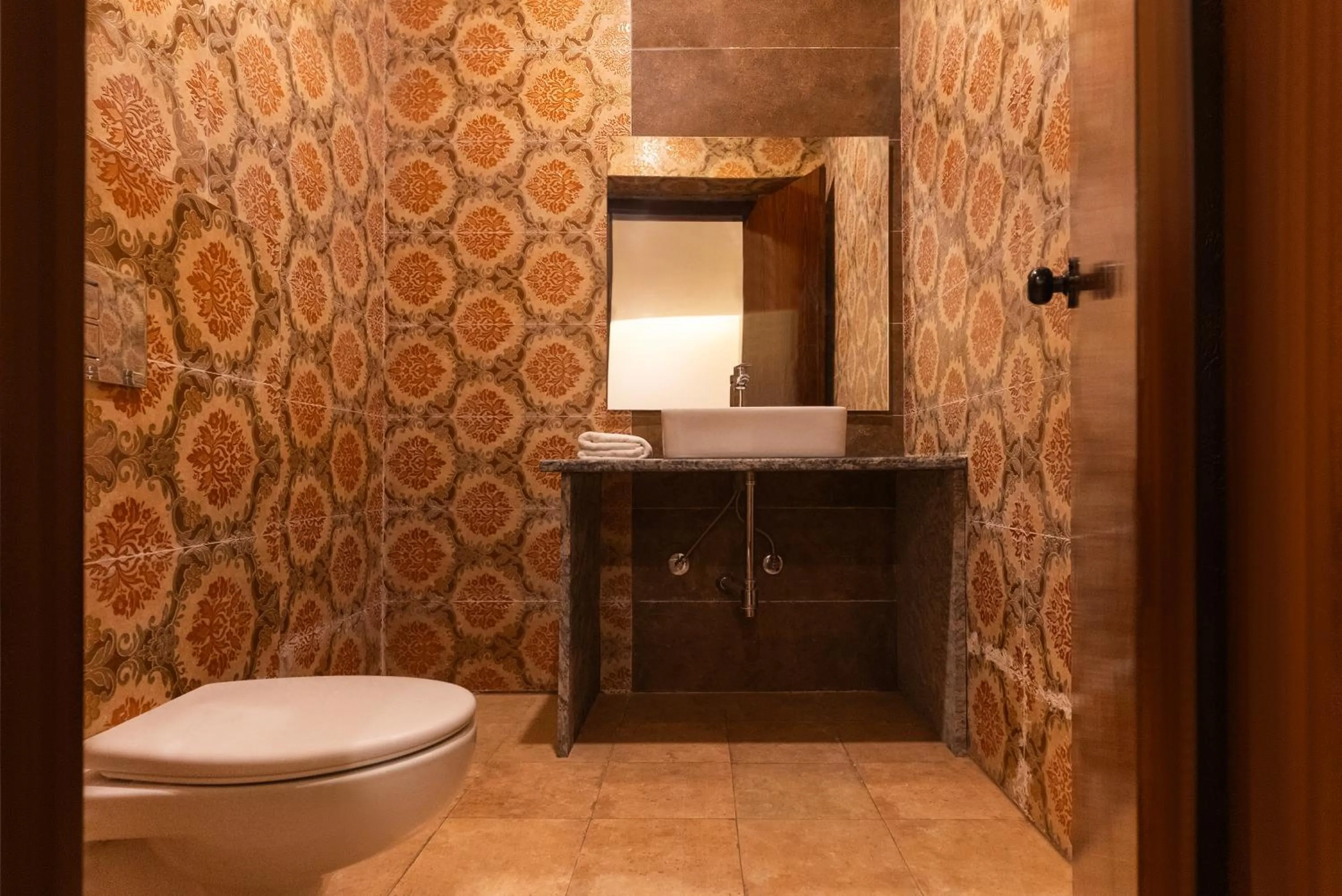 Toilet in Haut Monde Rajputana Palace