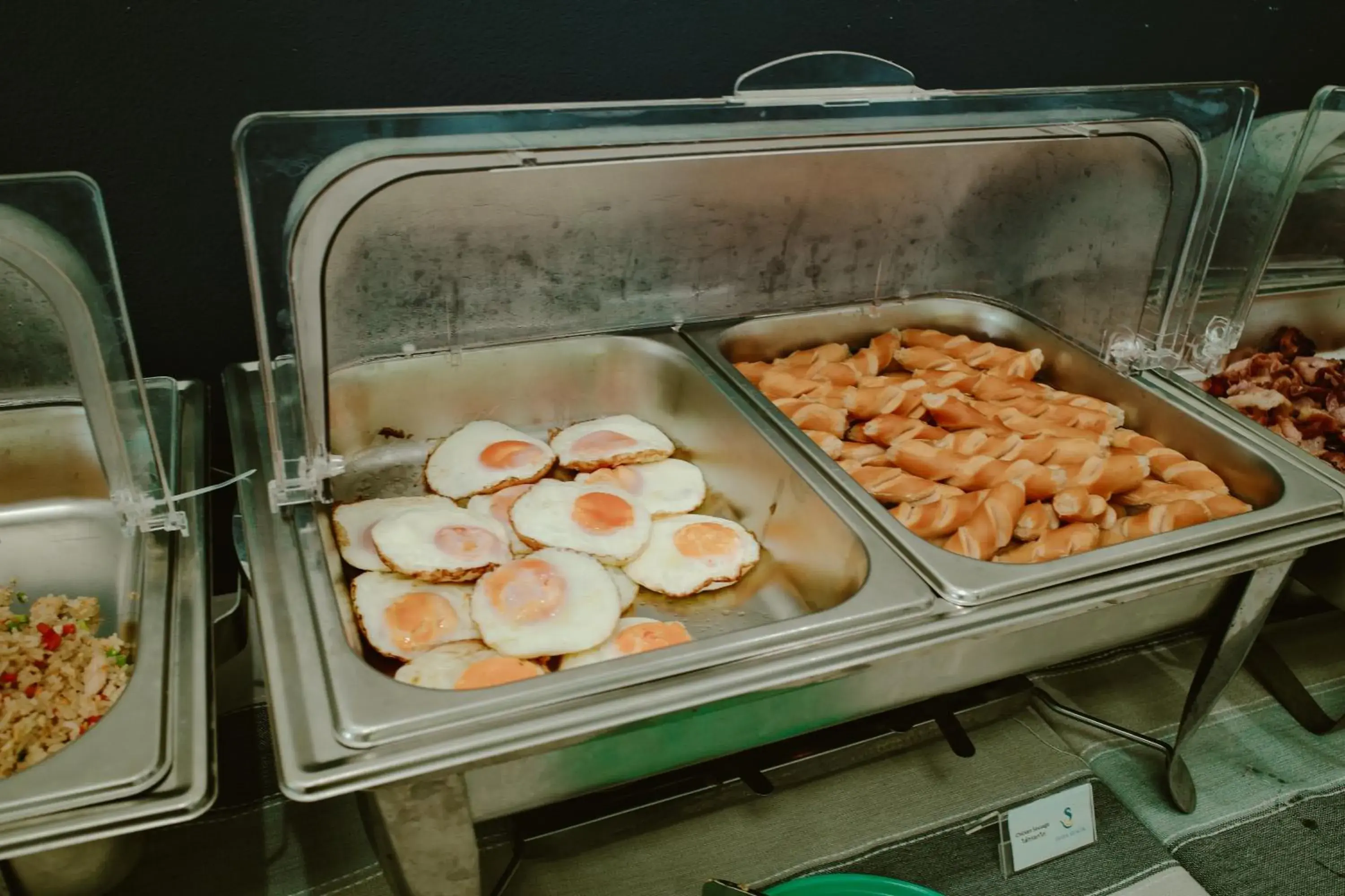 Breakfast in Seava Beach Breakfast in Seava Beach