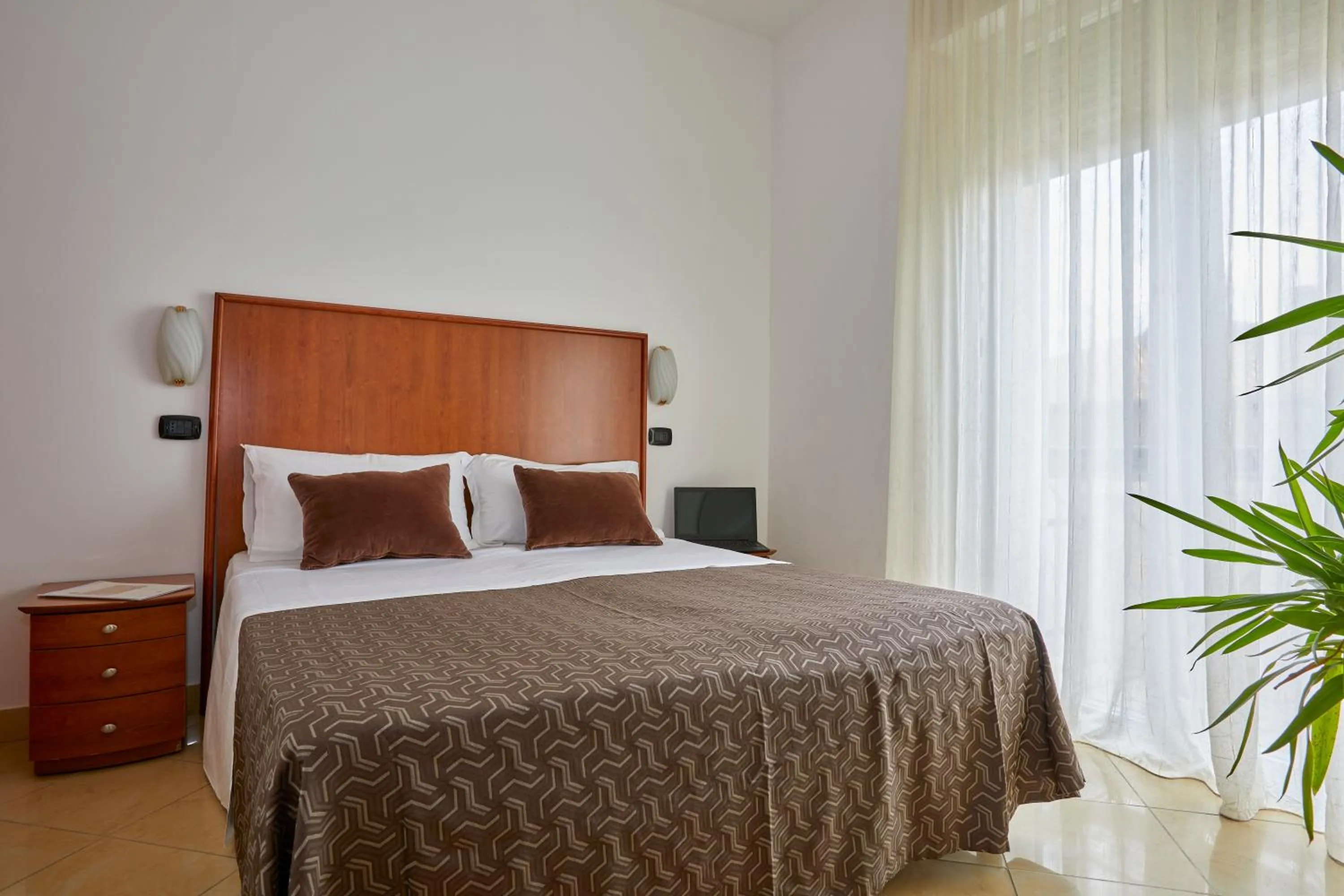 Bed in Residence Fellini