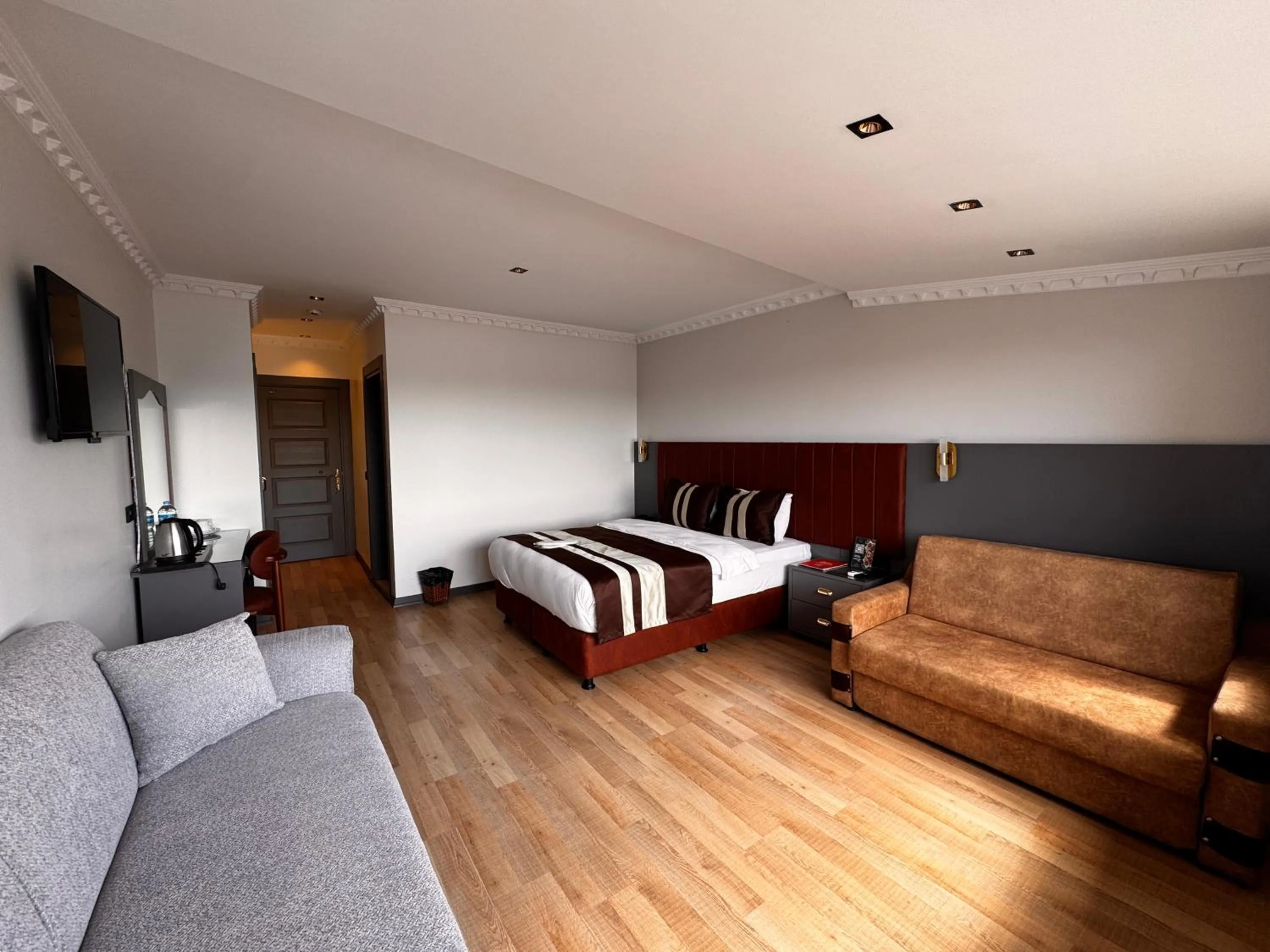 Photo of the whole room, Bed in Blue Istanbul Hotel Taksim