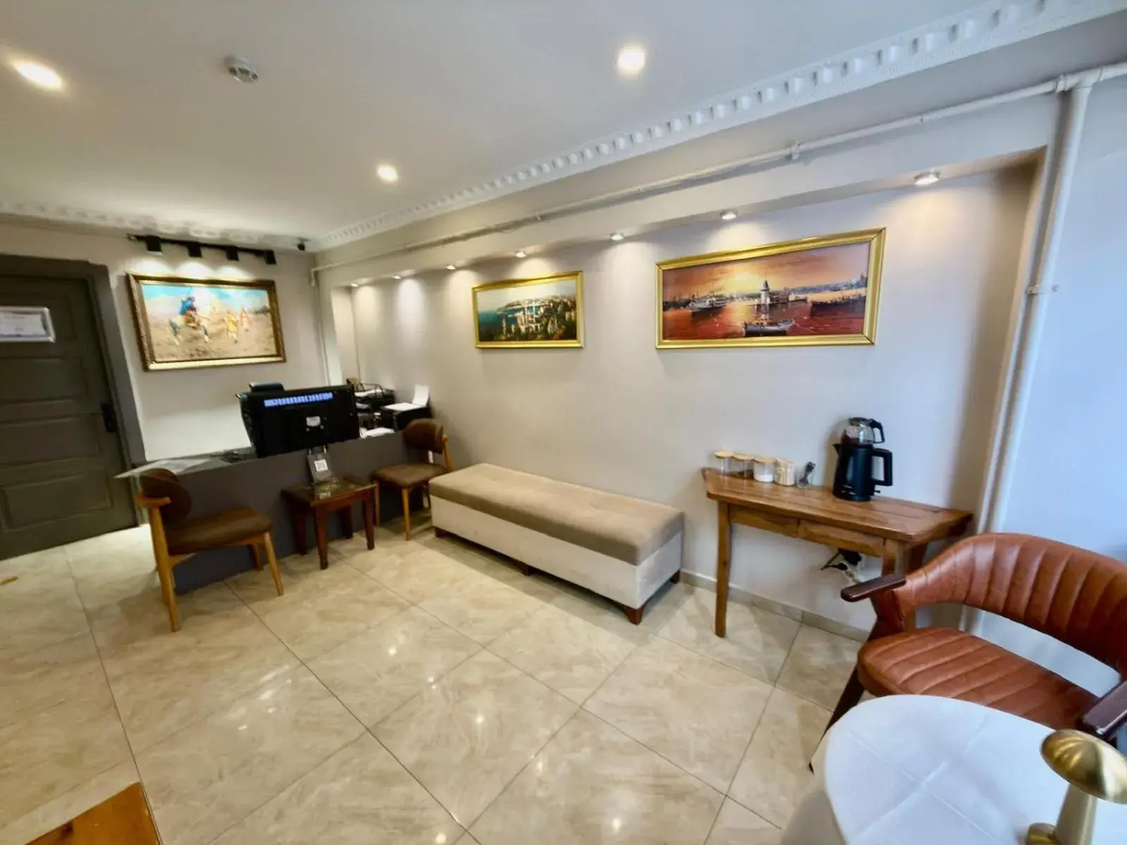 Lobby or reception in Blue Istanbul Hotel Taksim Lobby or reception in Blue Istanbul Hotel Taksim