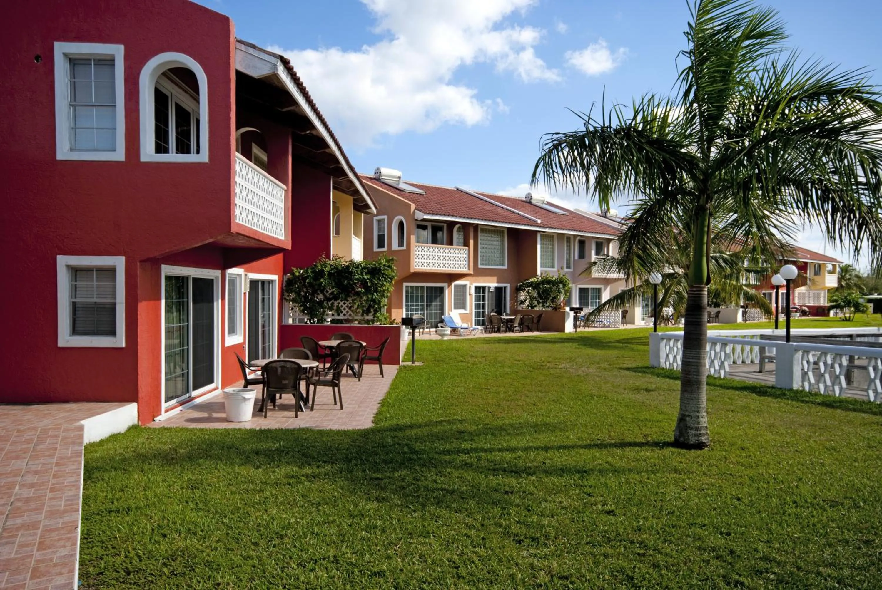 Facade/entrance in Ocean Reef Yacht Club & Resort