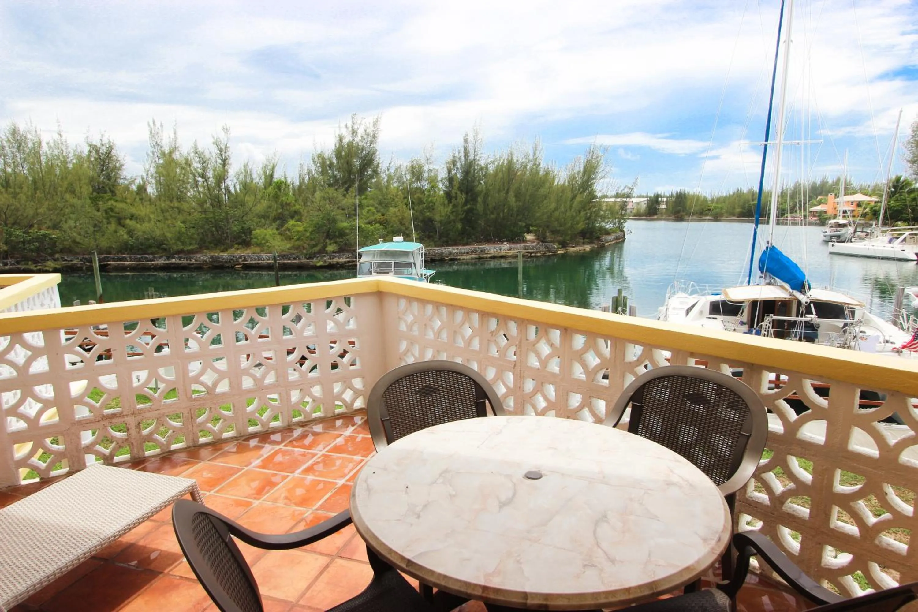 Sea view in Ocean Reef Yacht Club & Resort