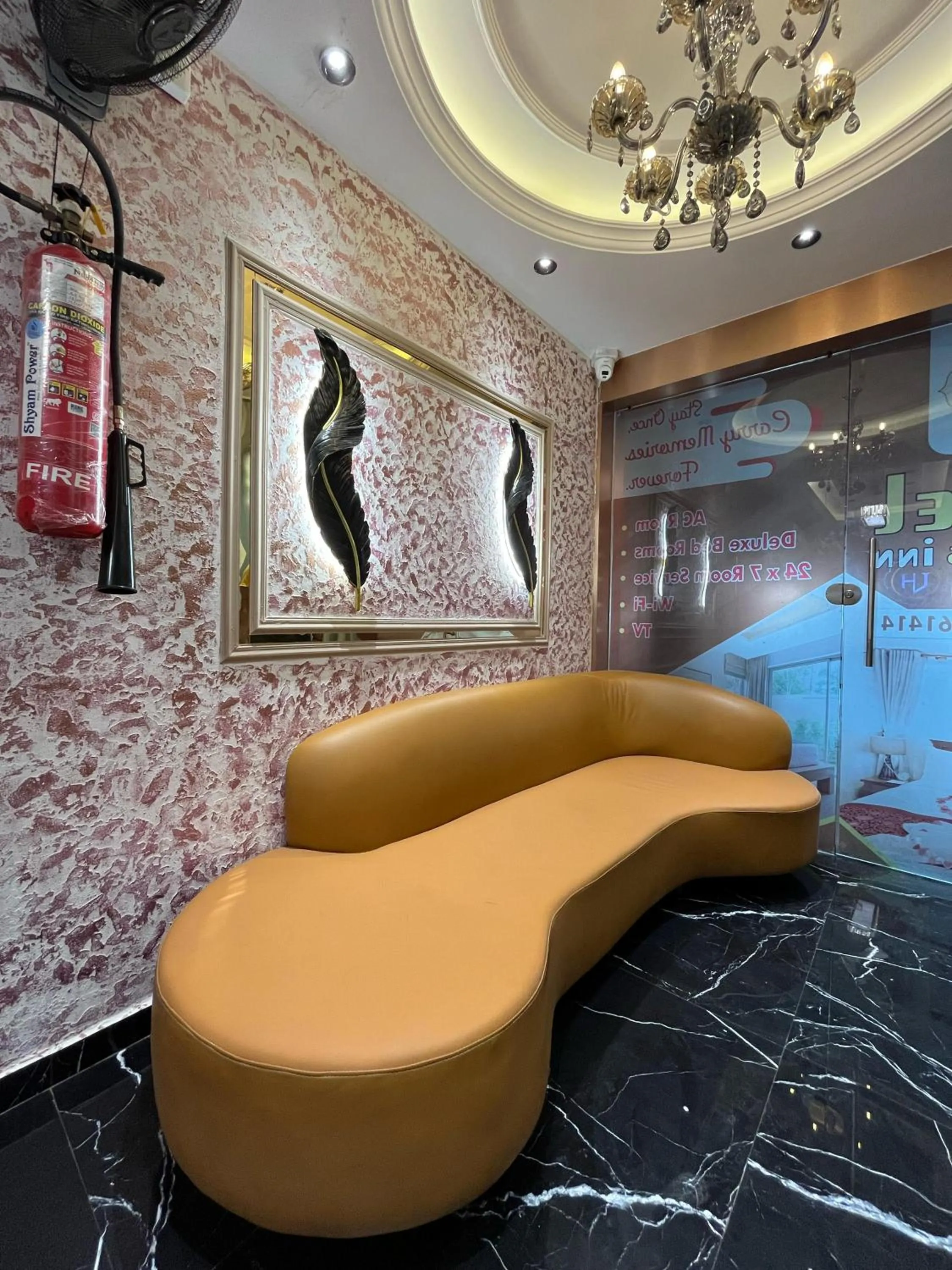 Living room in Hotel Luxurious Inn