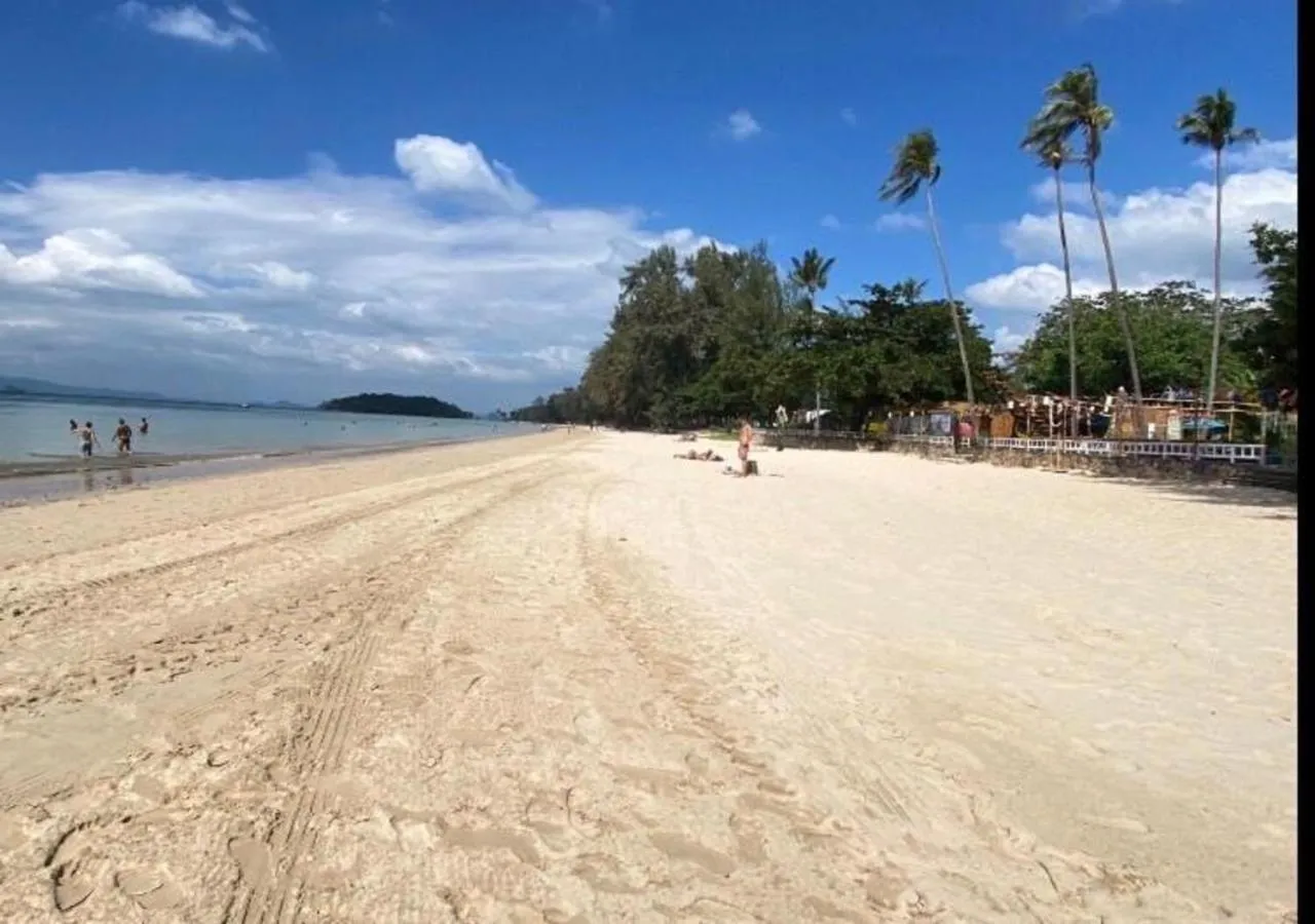 Nearby landmark in Srisuksan Klong Muang Beach