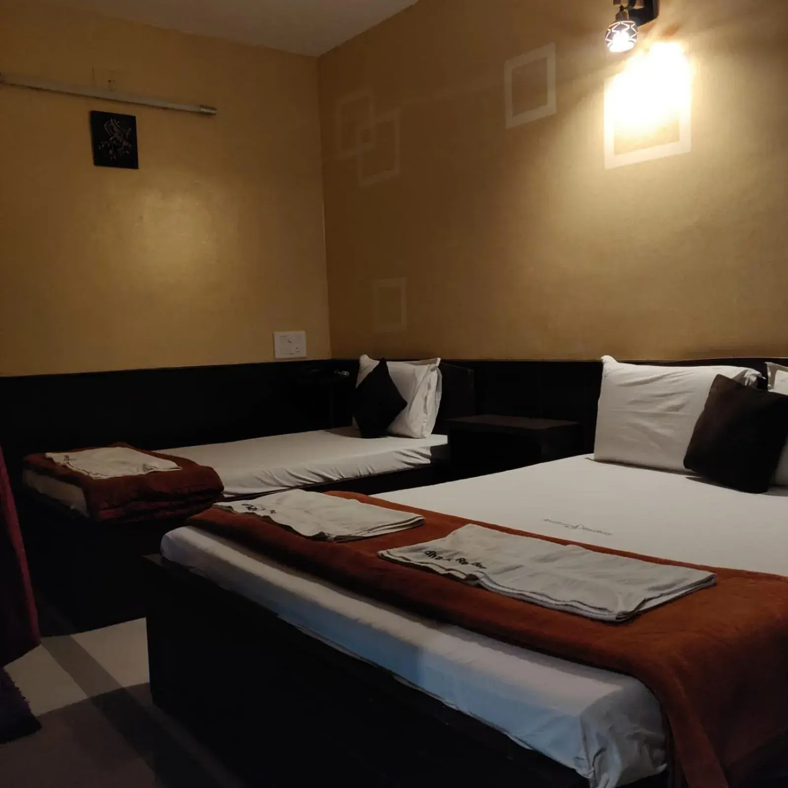 Executive Triple Room in Arudhra Residency Executive Triple Room in Arudhra Residency