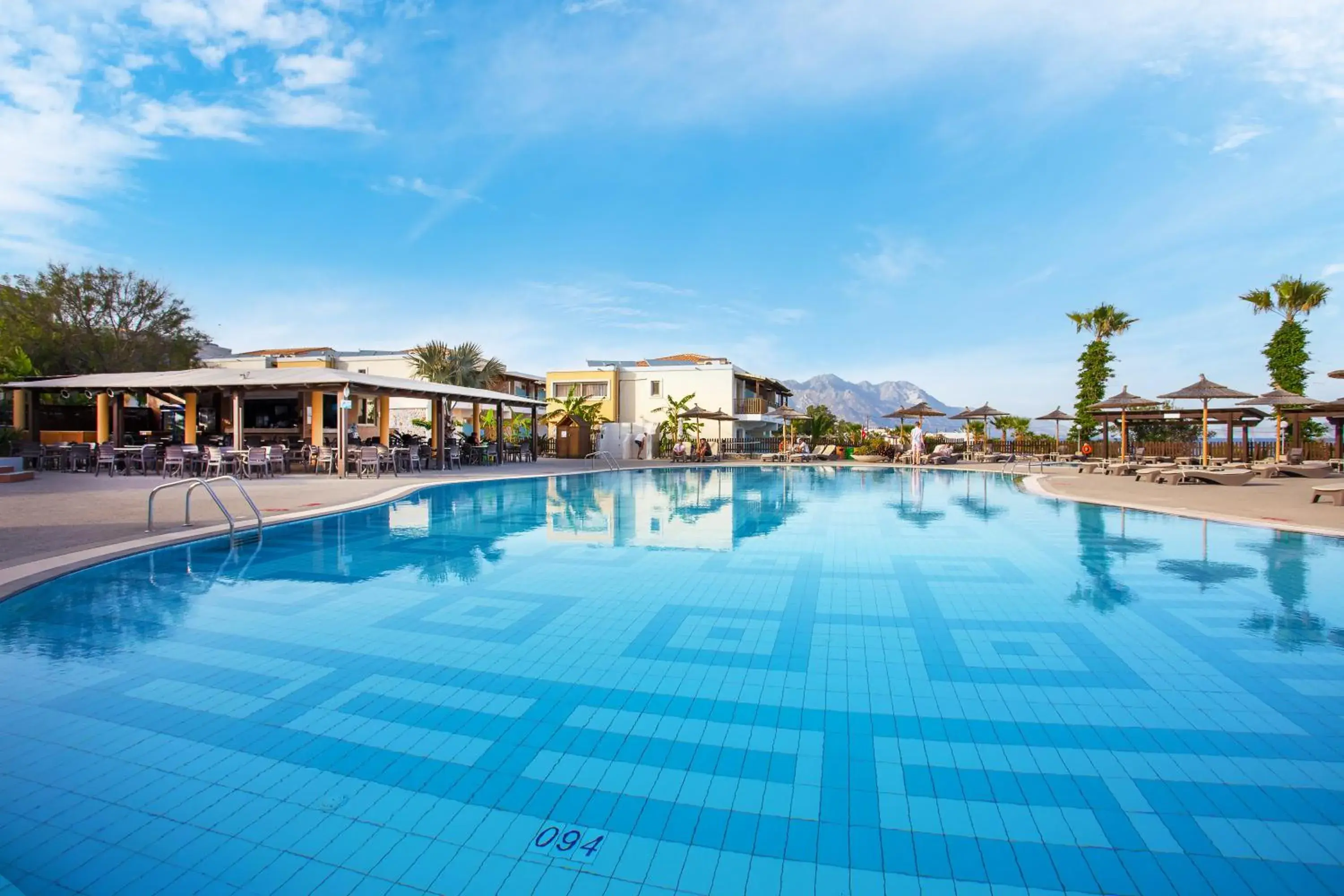 Swimming pool in Grand Blue Beach Hotel Swimming pool in Grand Blue Beach Hotel