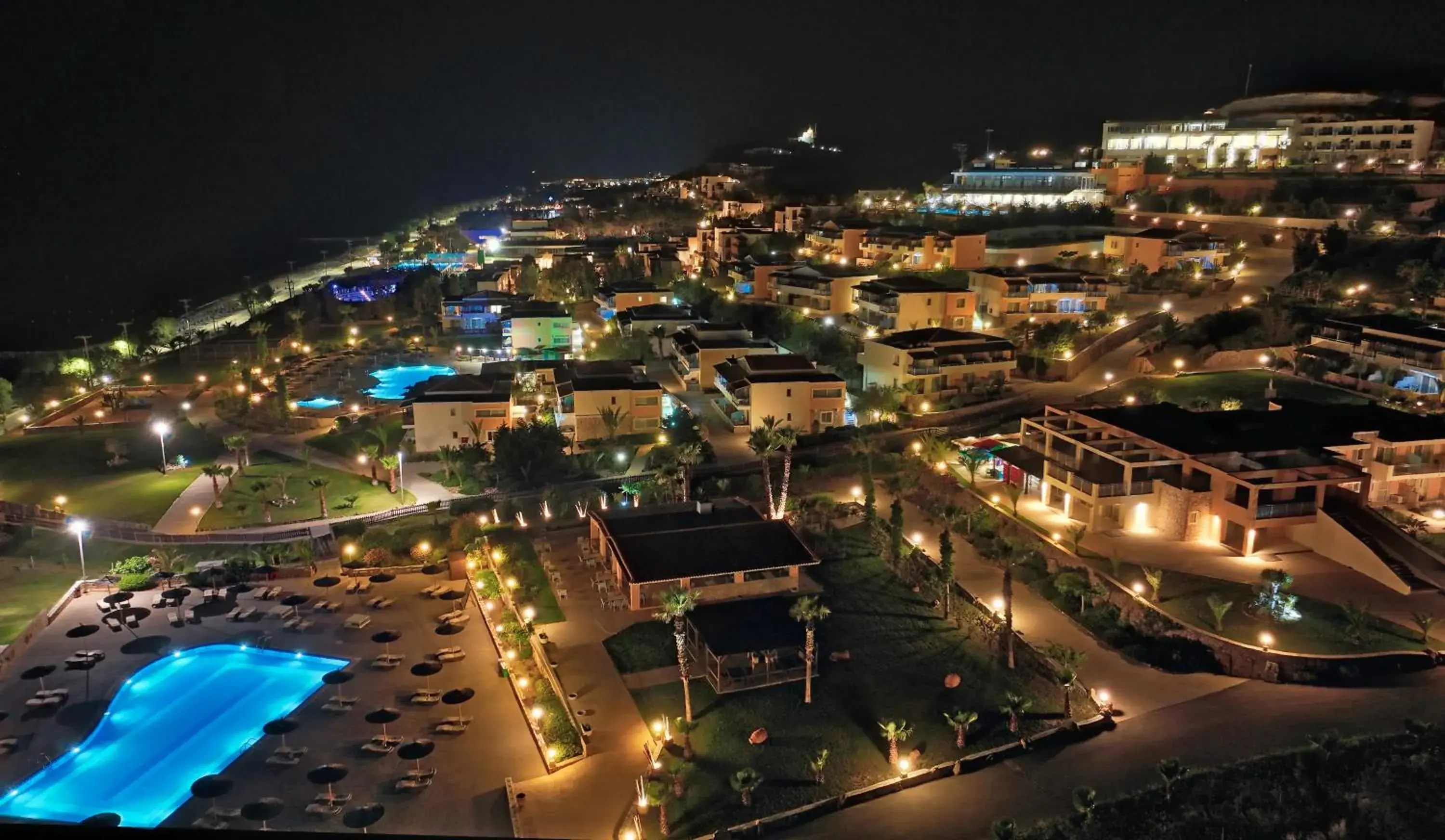 Property building in Grand Blue Beach Hotel Property building in Grand Blue Beach Hotel
