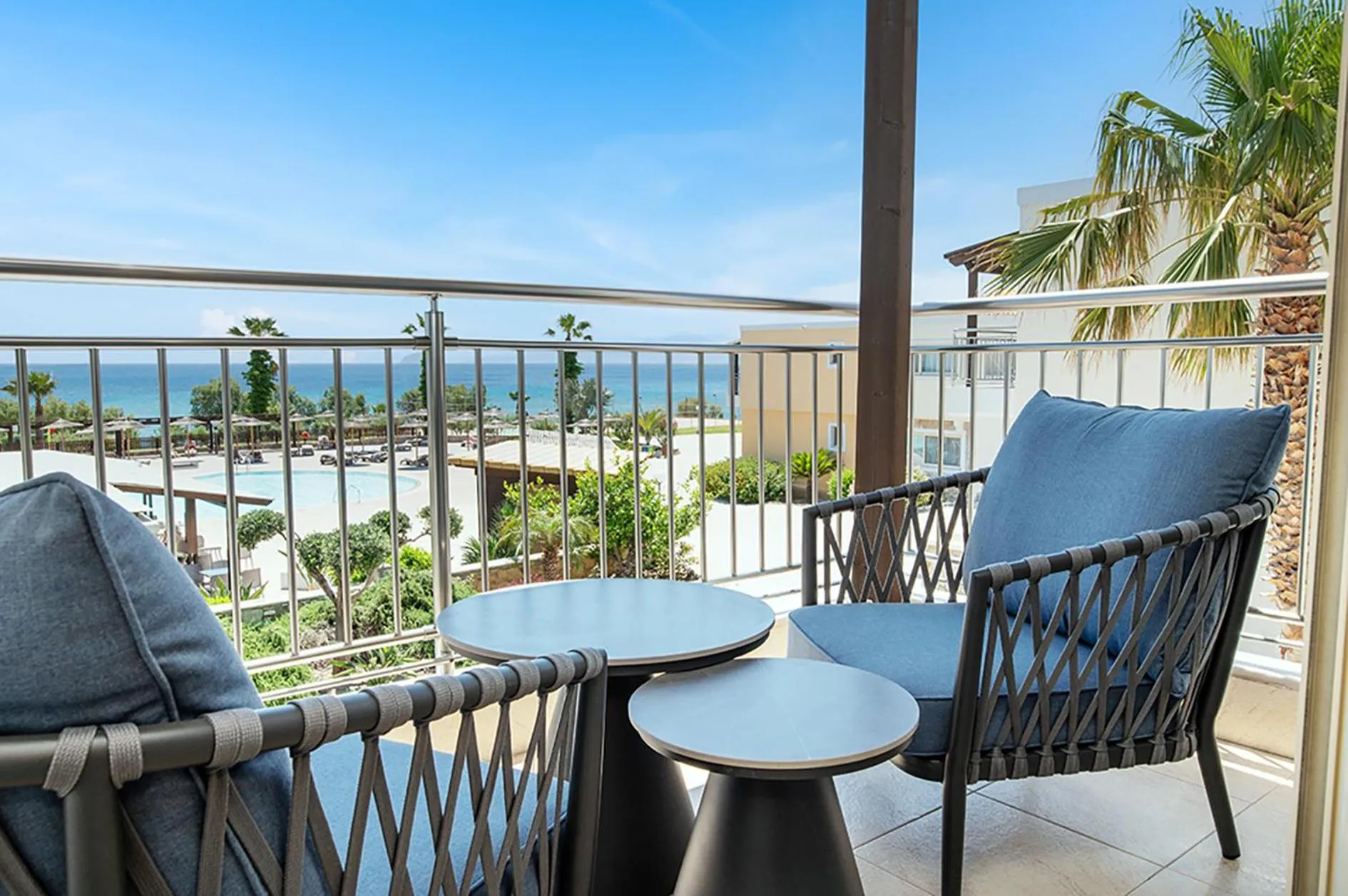 Grand Blue Beach Hotel