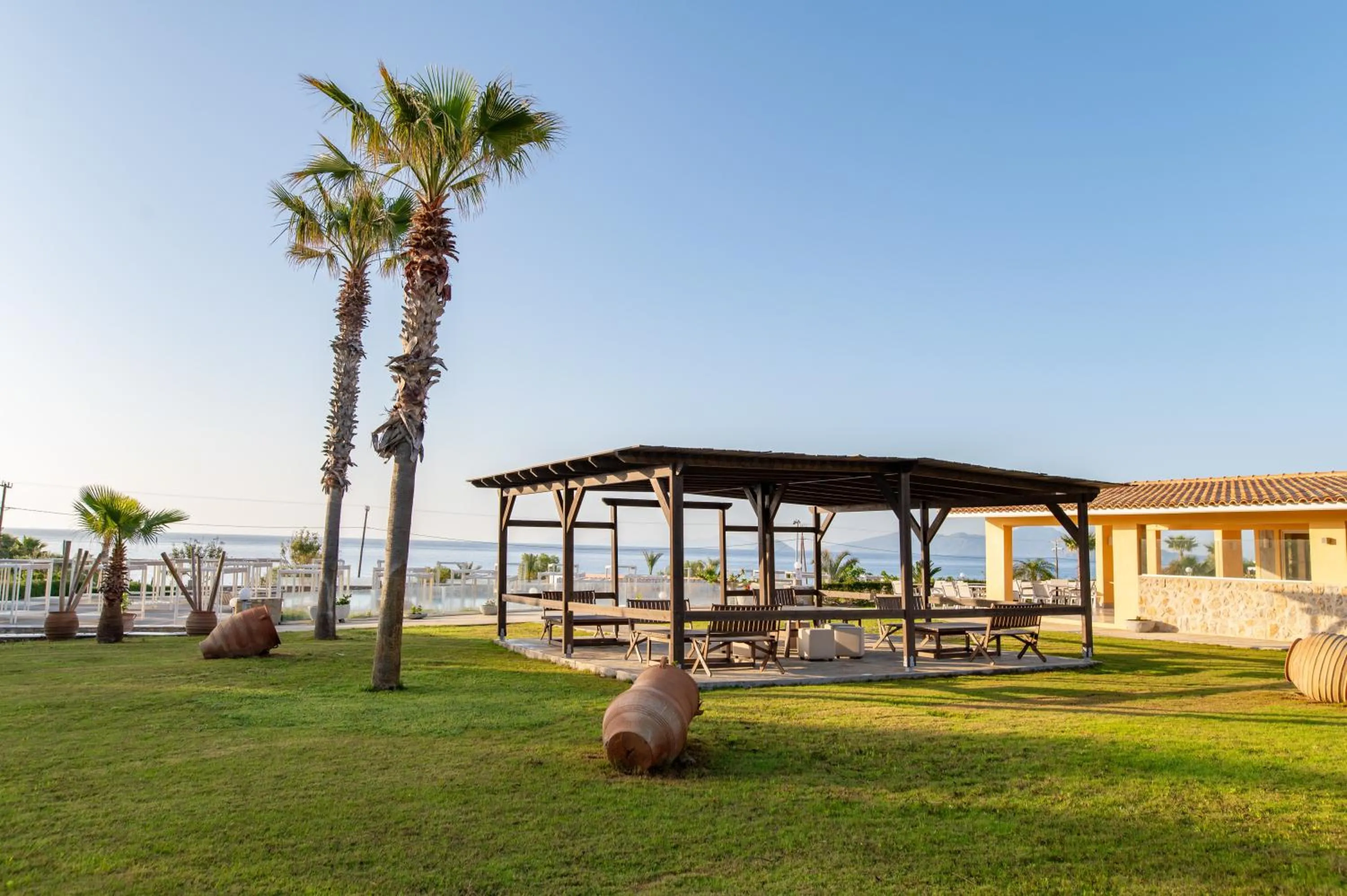 Grand Blue Beach Hotel