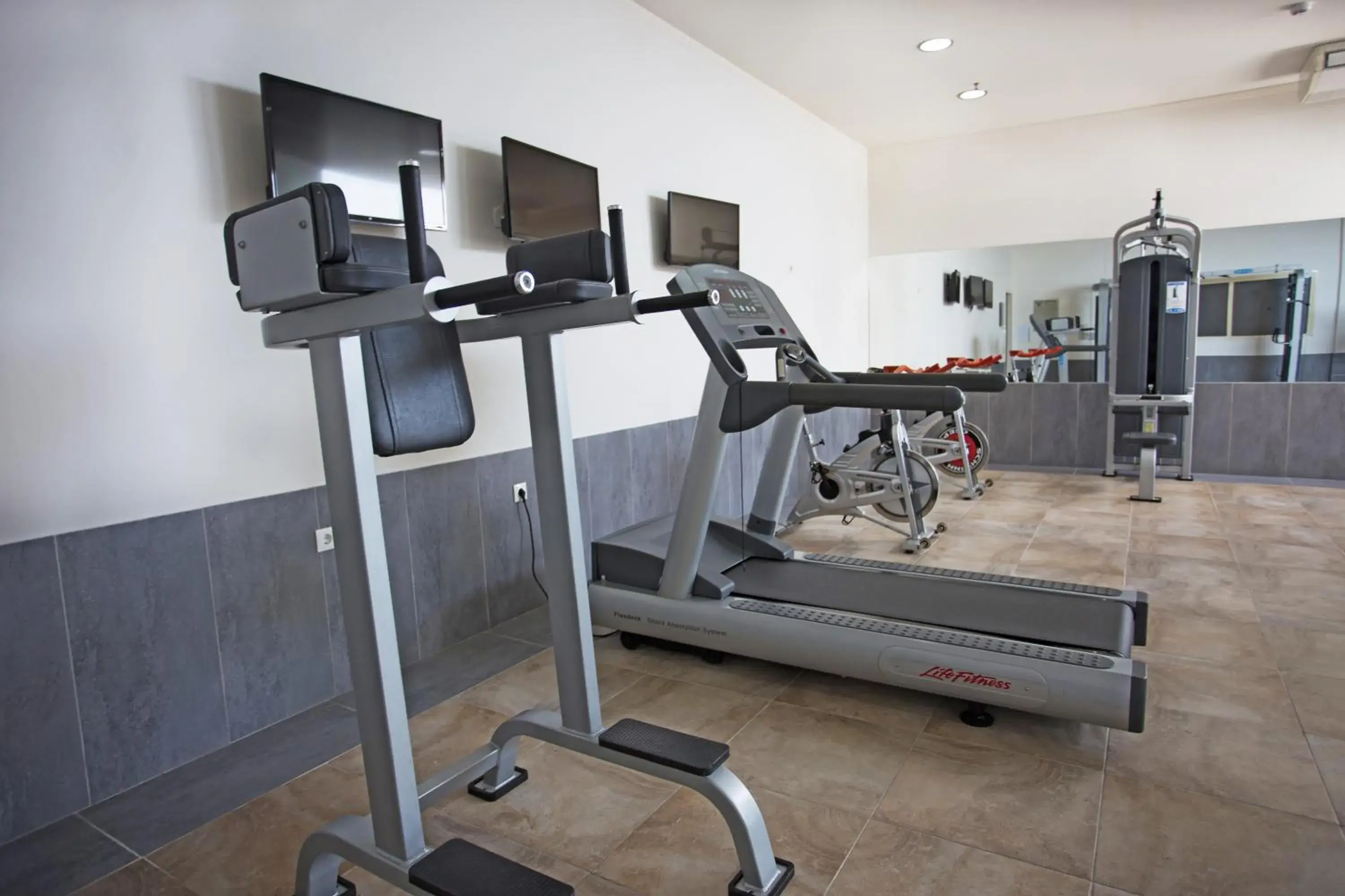 Fitness centre/facilities in Grand Blue Beach Hotel Fitness centre/facilities in Grand Blue Beach Hotel