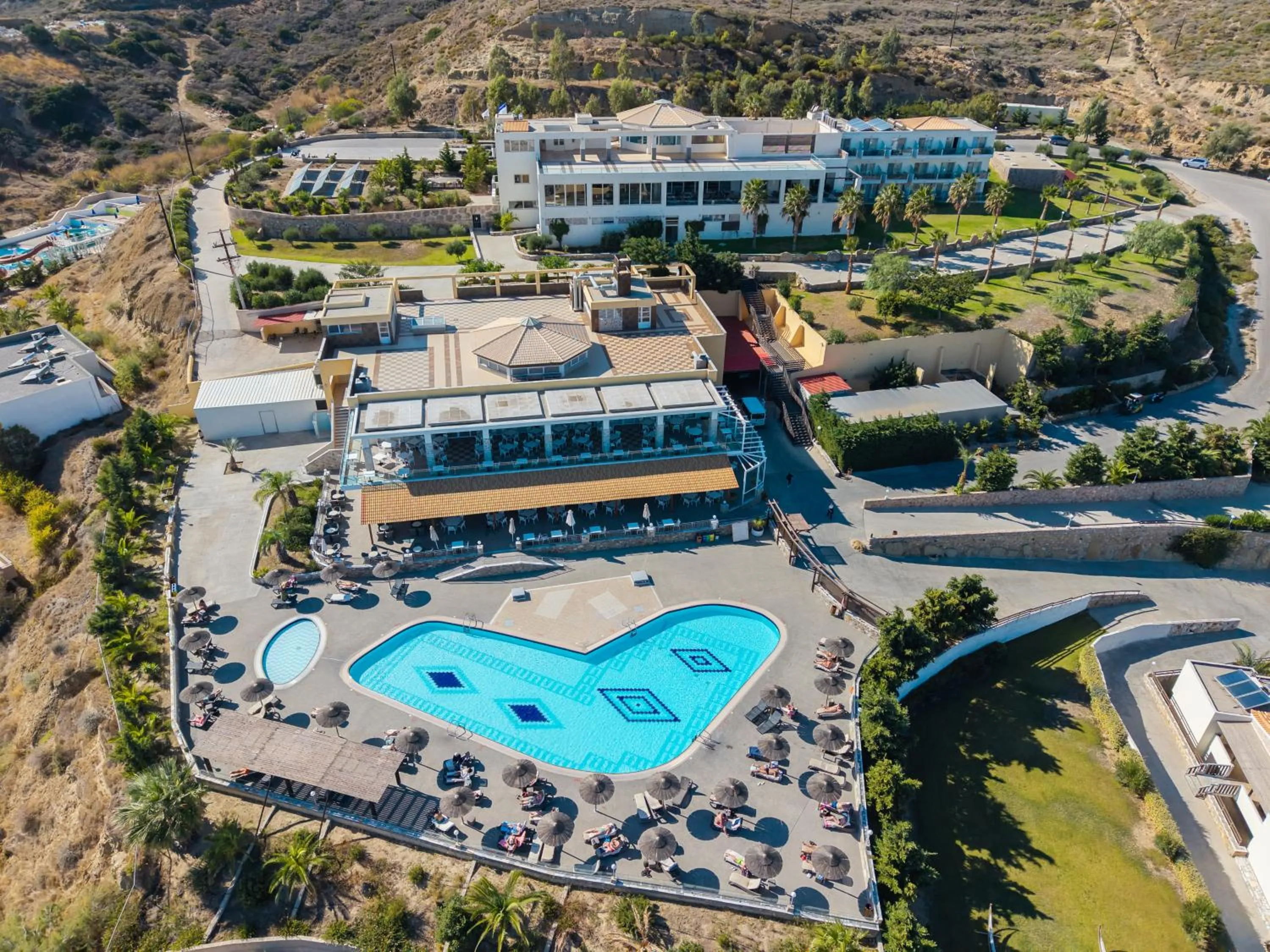 Grand Blue Beach Hotel