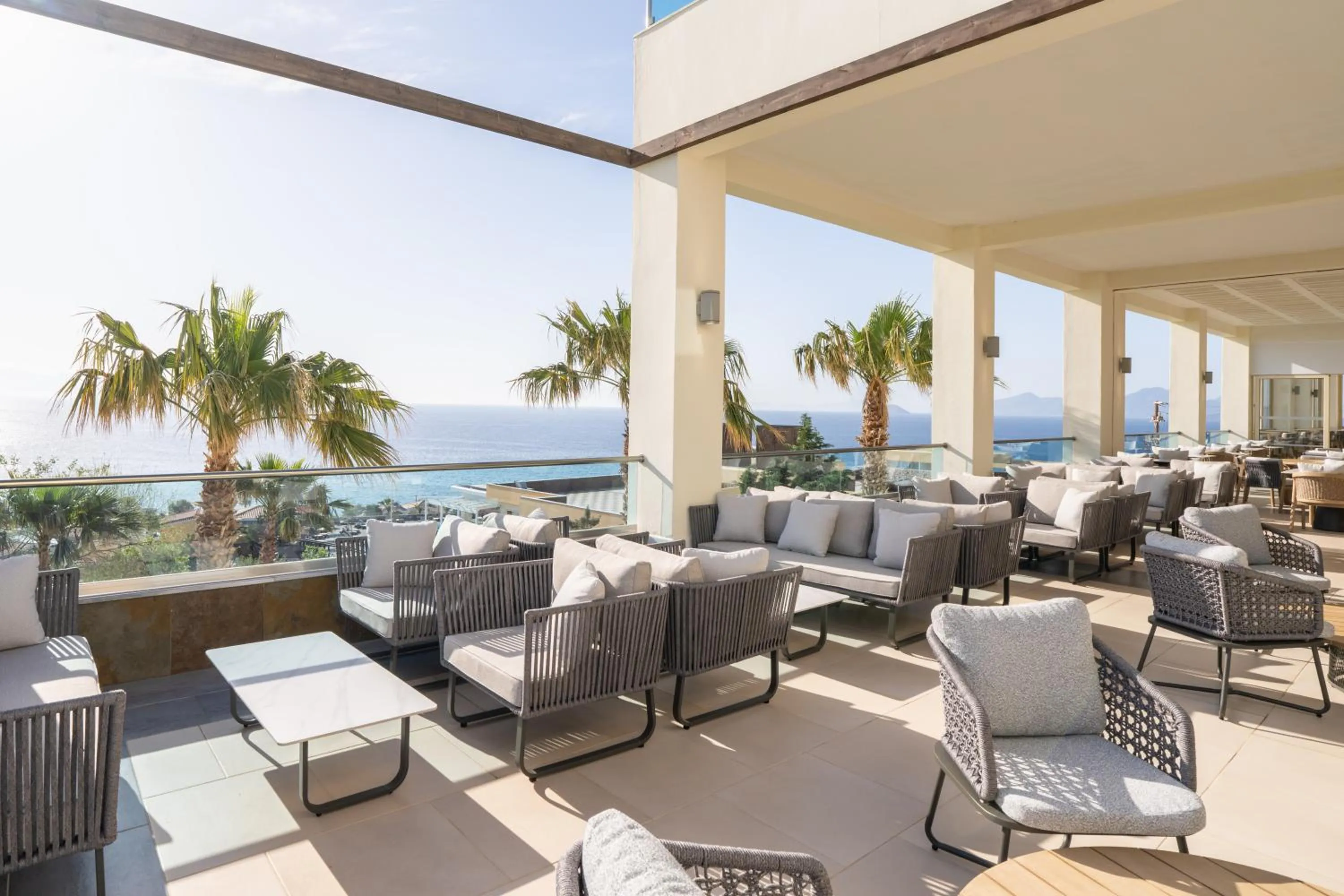 Grand Blue Beach Hotel