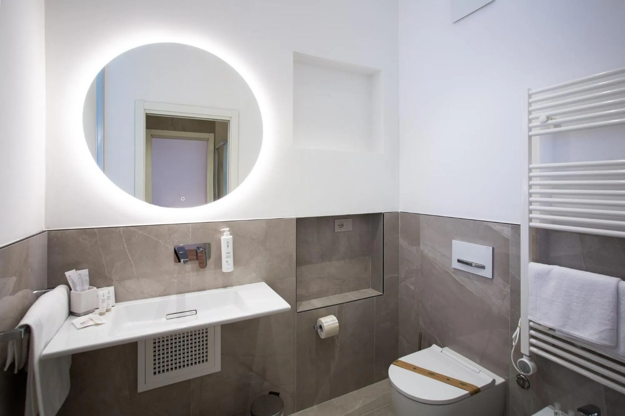 Bathroom in Villa Maria Teresa Boutique Hotel