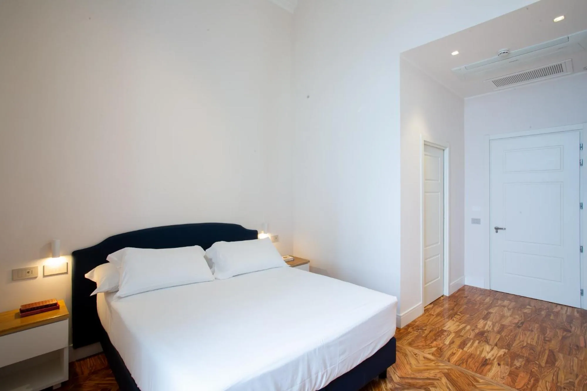 Bedroom, Bed in Villa Maria Teresa Boutique Hotel