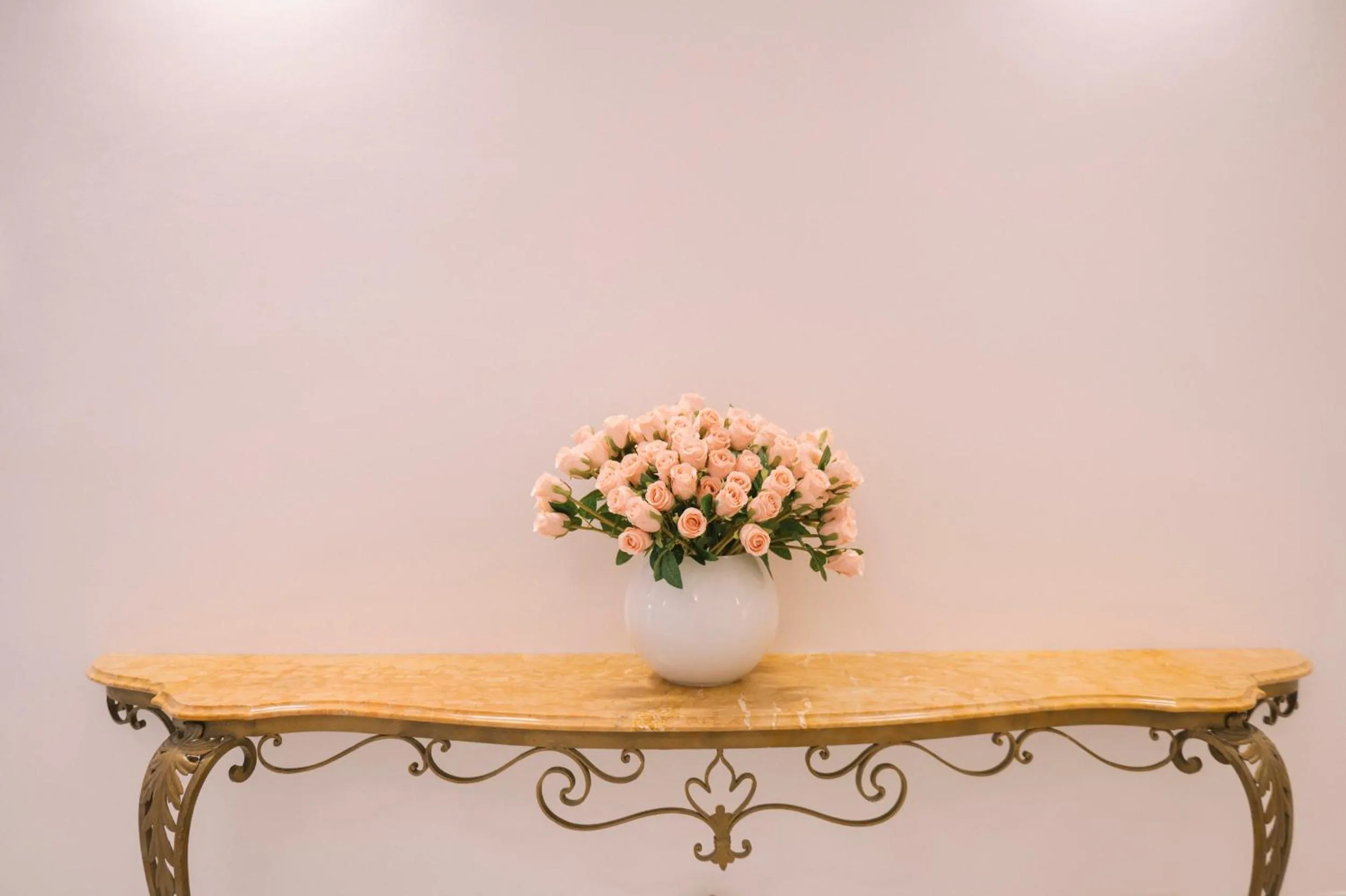 Decorative detail in Villa Maria Teresa Boutique Hotel