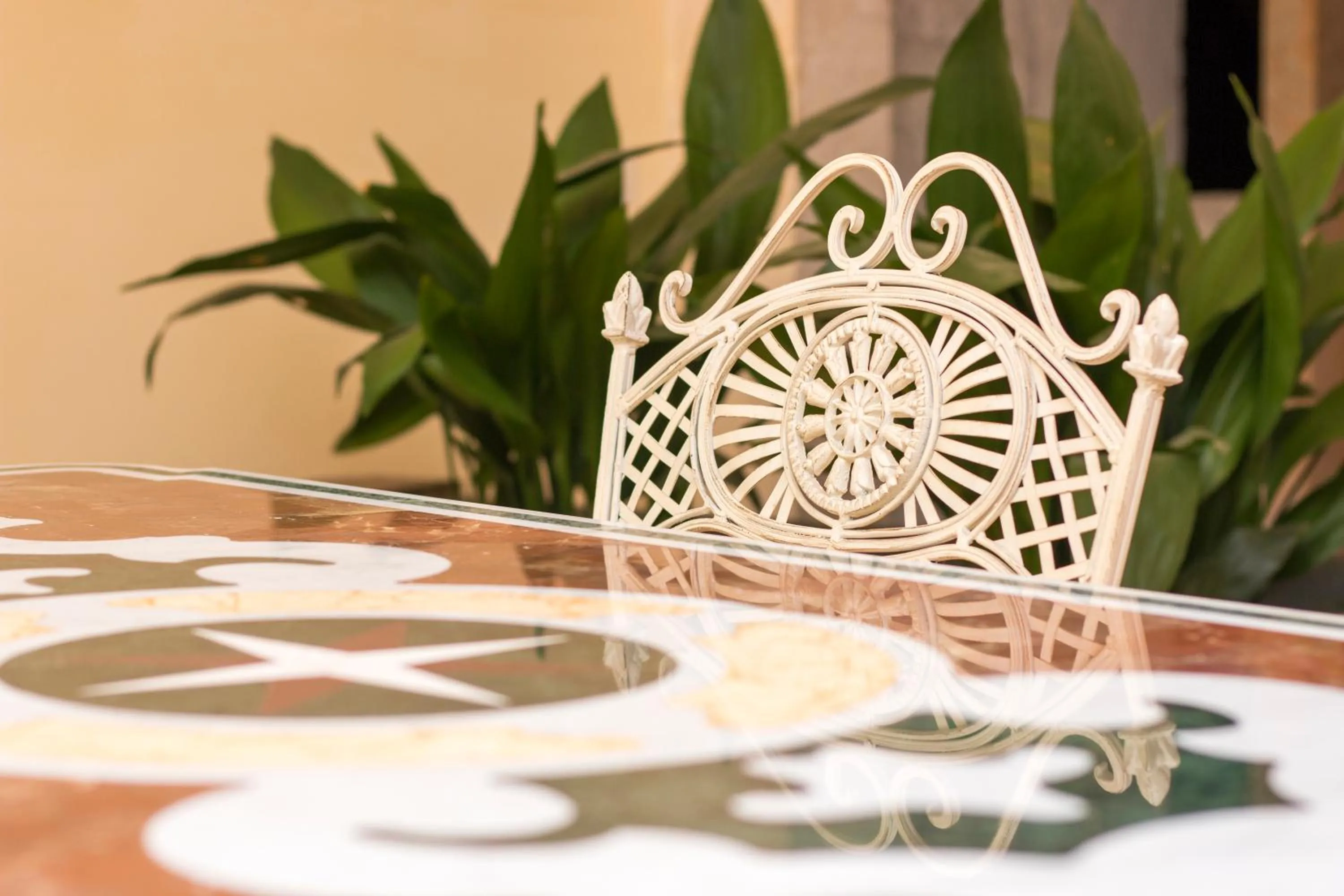 Decorative detail in Corte dei Nobili