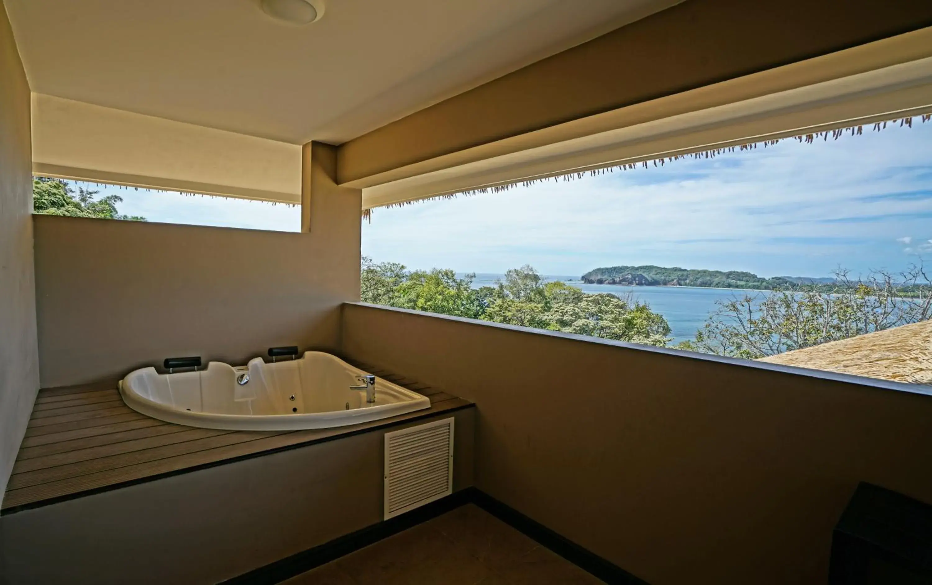 Suite in Nammbú Beach Front Bungalows Suite in Nammbú Beach Front Bungalows