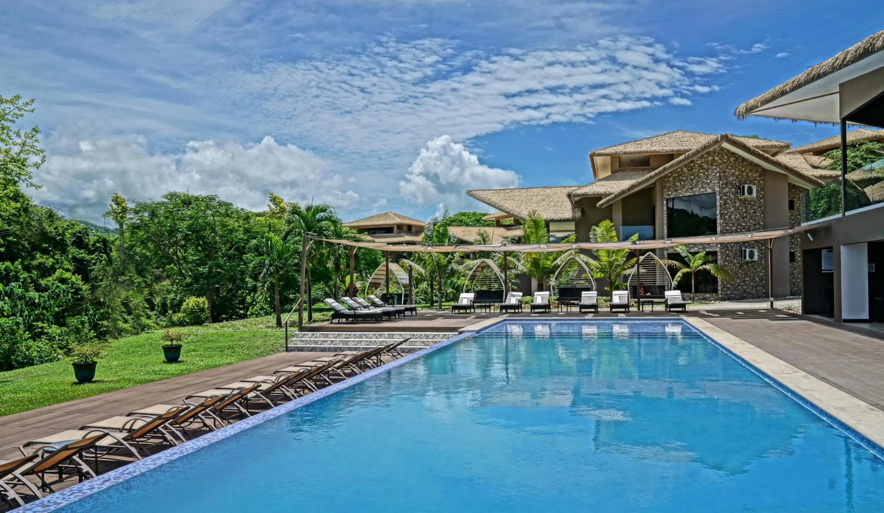 Property building in Nammbú Beach Front Bungalows