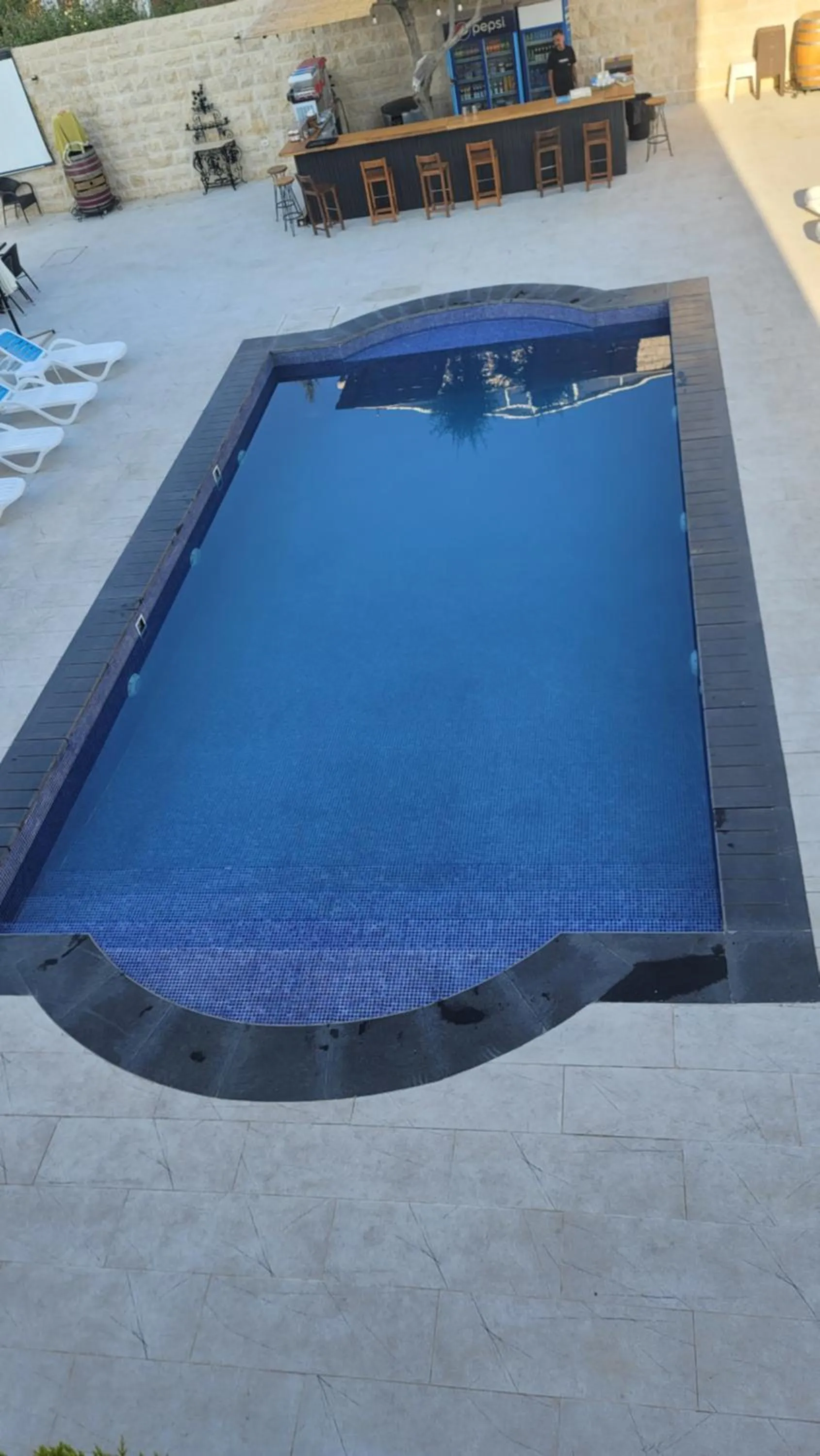 Swimming pool in Terminal K Bhamdoun Hotel