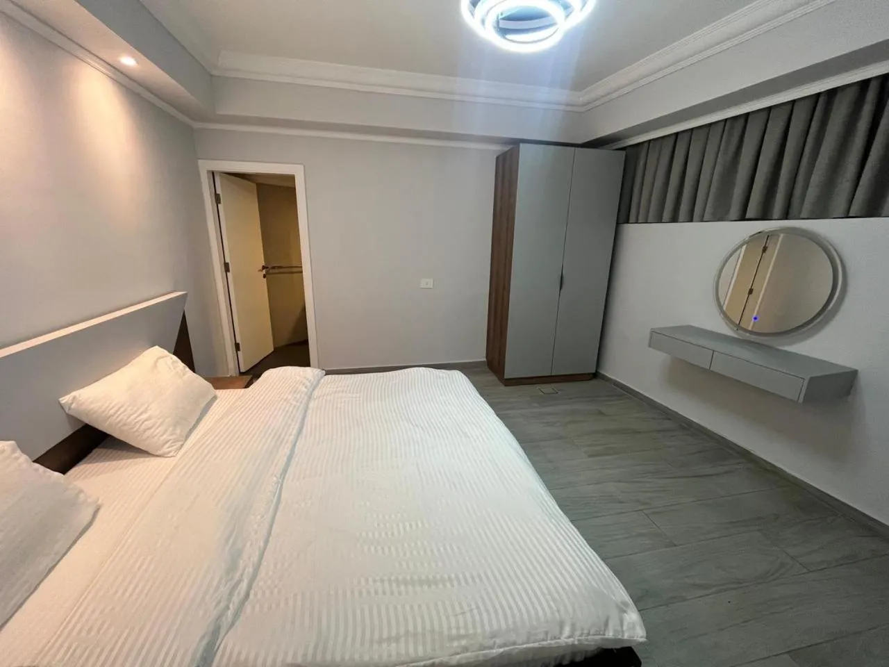 Bed in Terminal K Bhamdoun Hotel