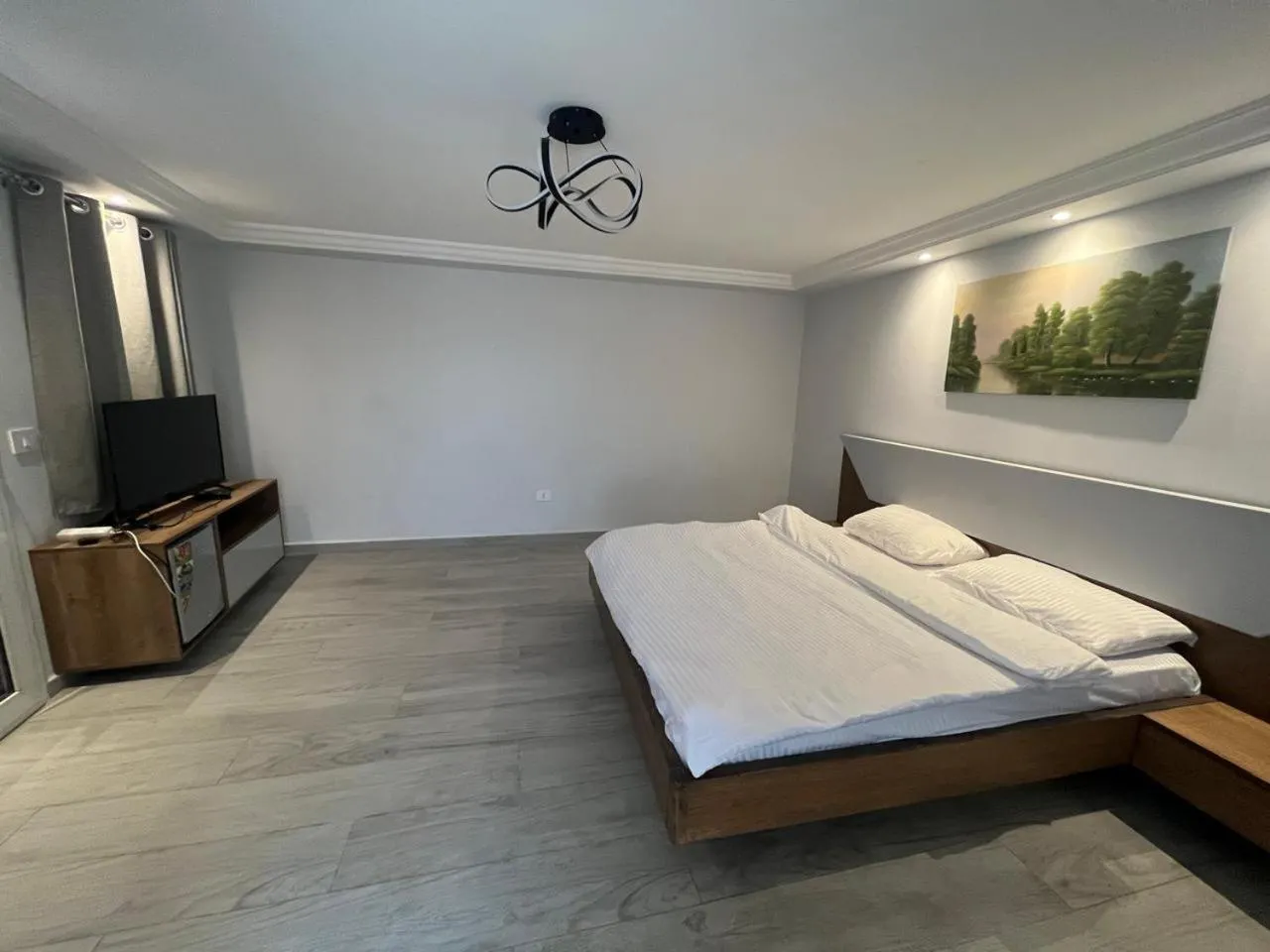 Bed in Terminal K Bhamdoun Hotel