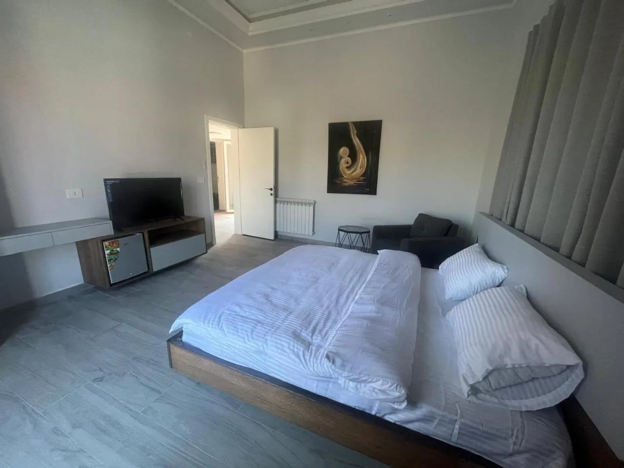 Bed in Terminal K Bhamdoun Hotel