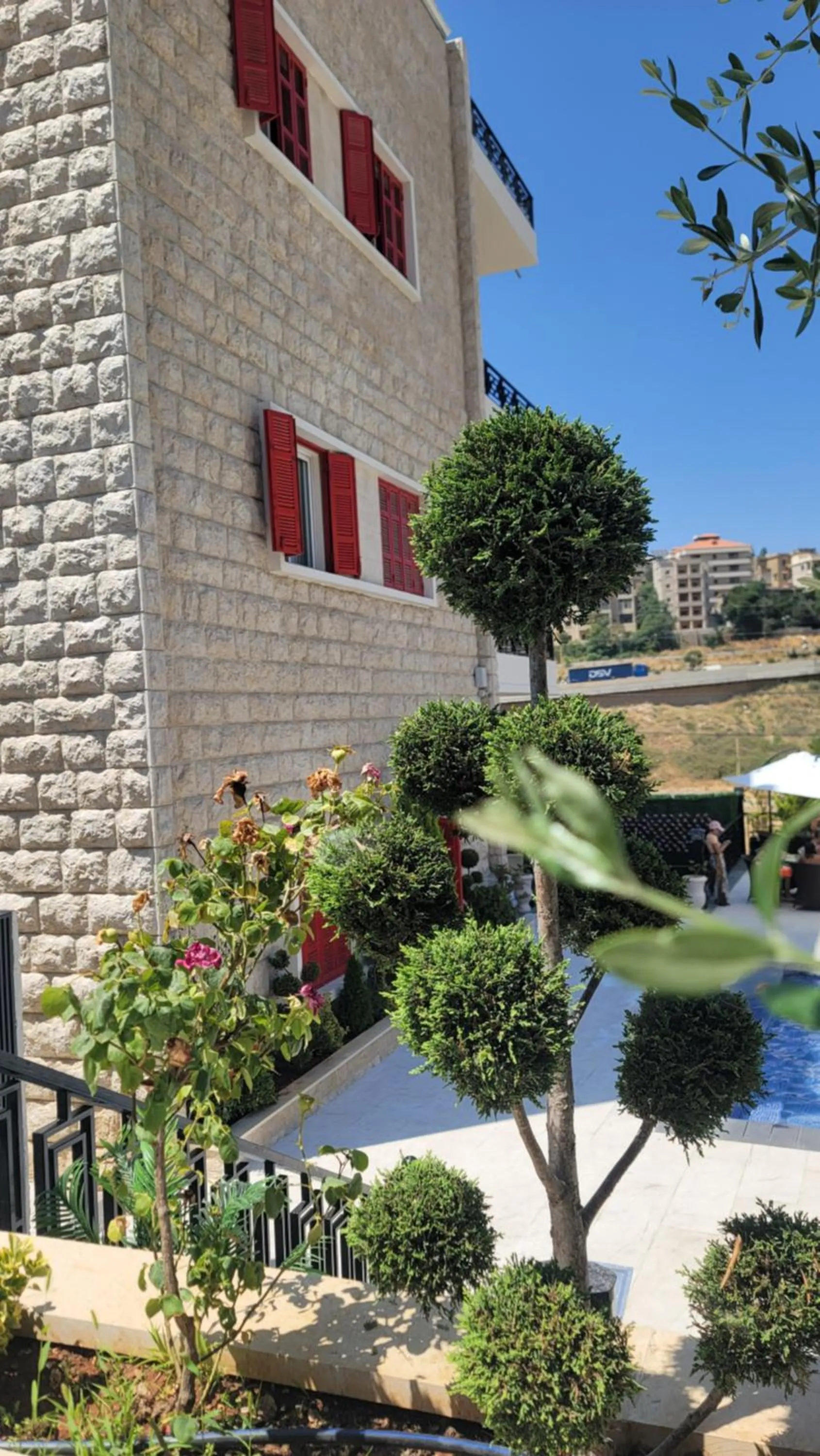 Garden in Terminal K Bhamdoun Hotel