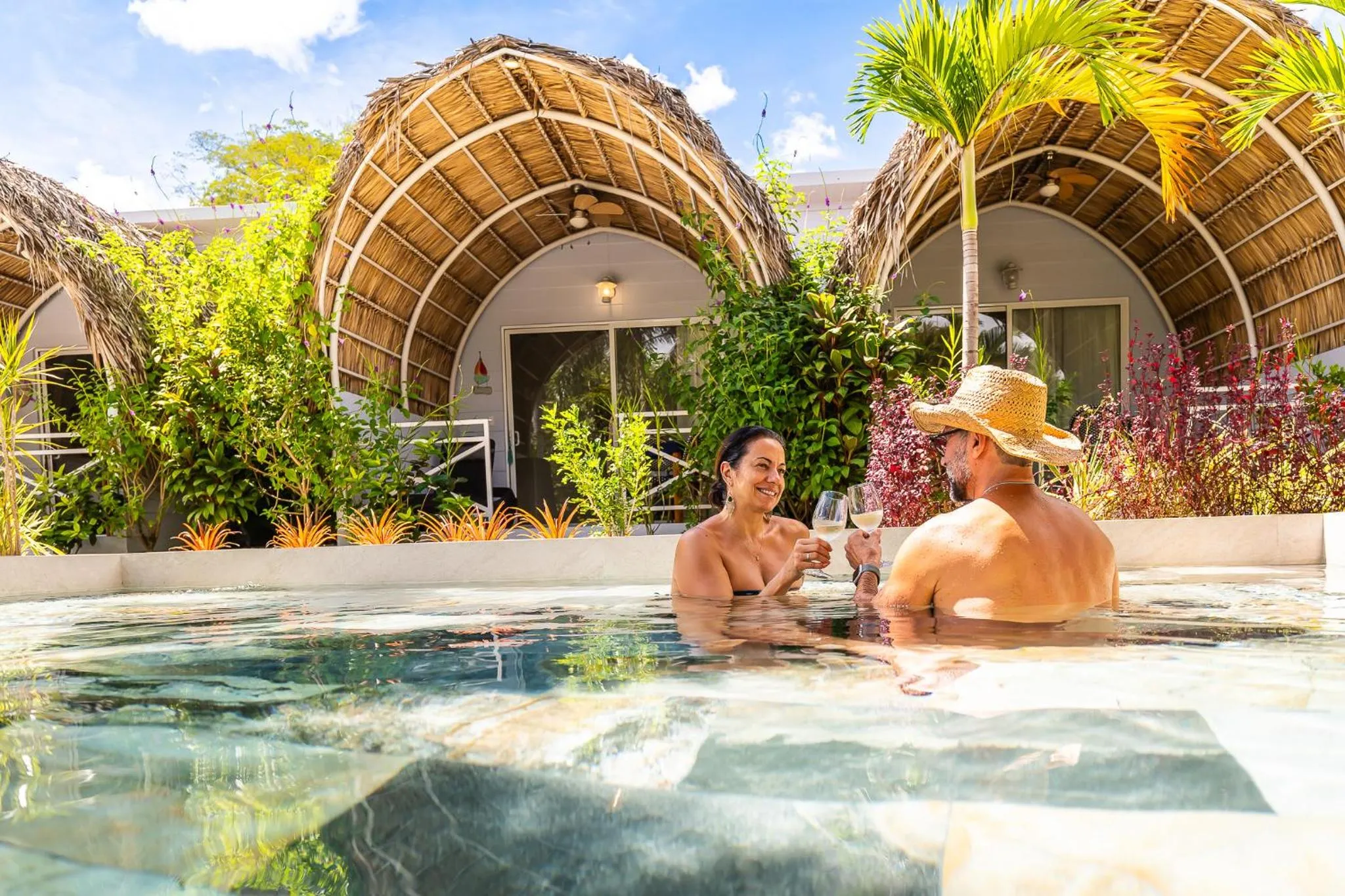 Pool view in Les Voiles Blanches - Luxury Lodge