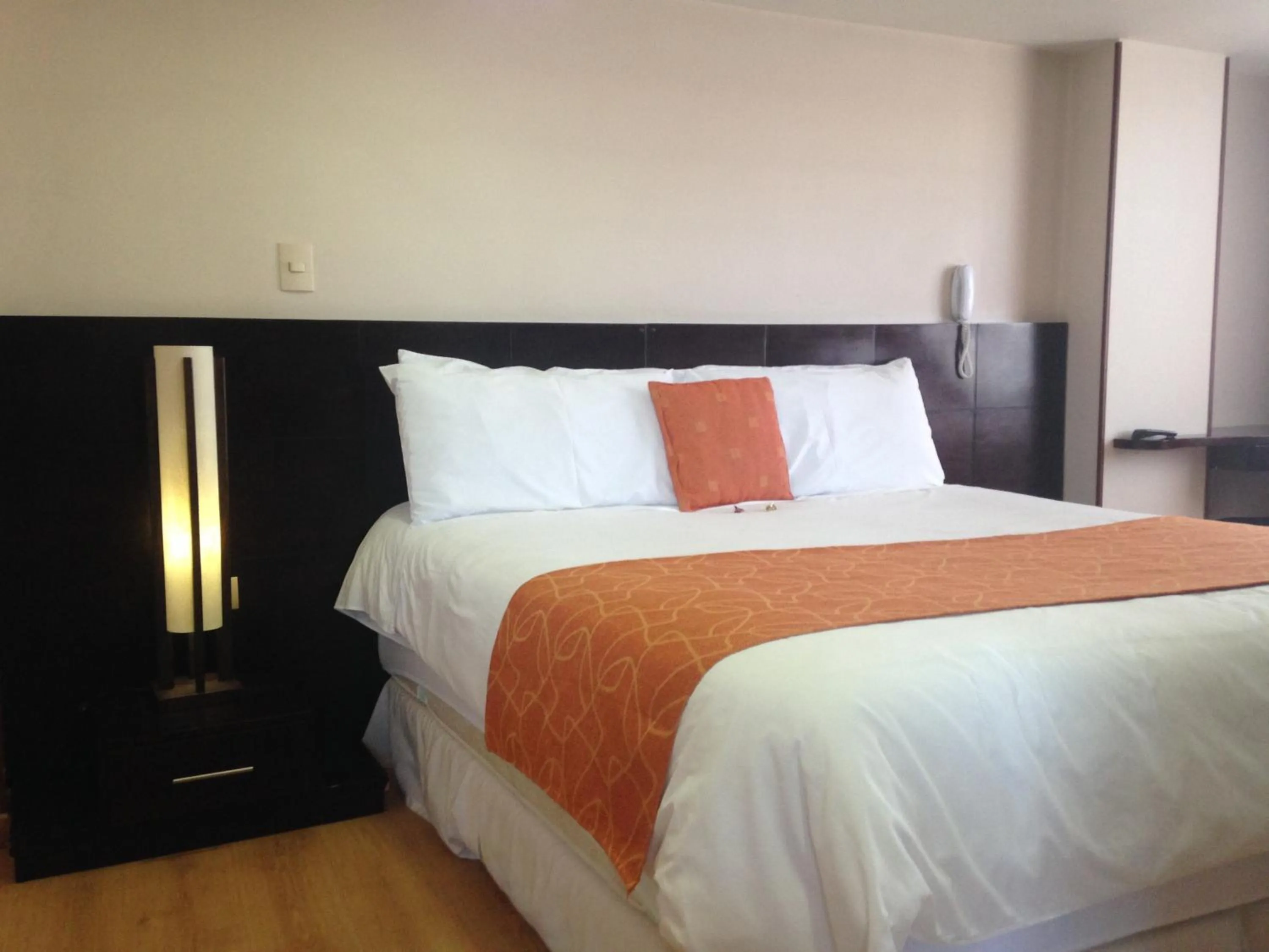 Bed in Hotel Plaza Muisca