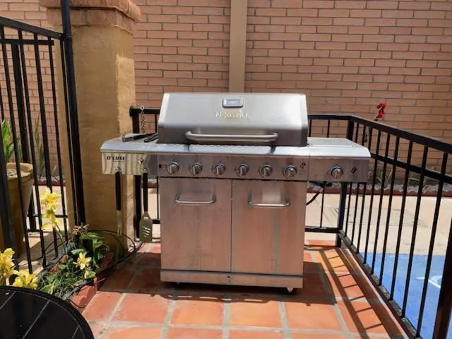 BBQ facilities in Clarion Inn