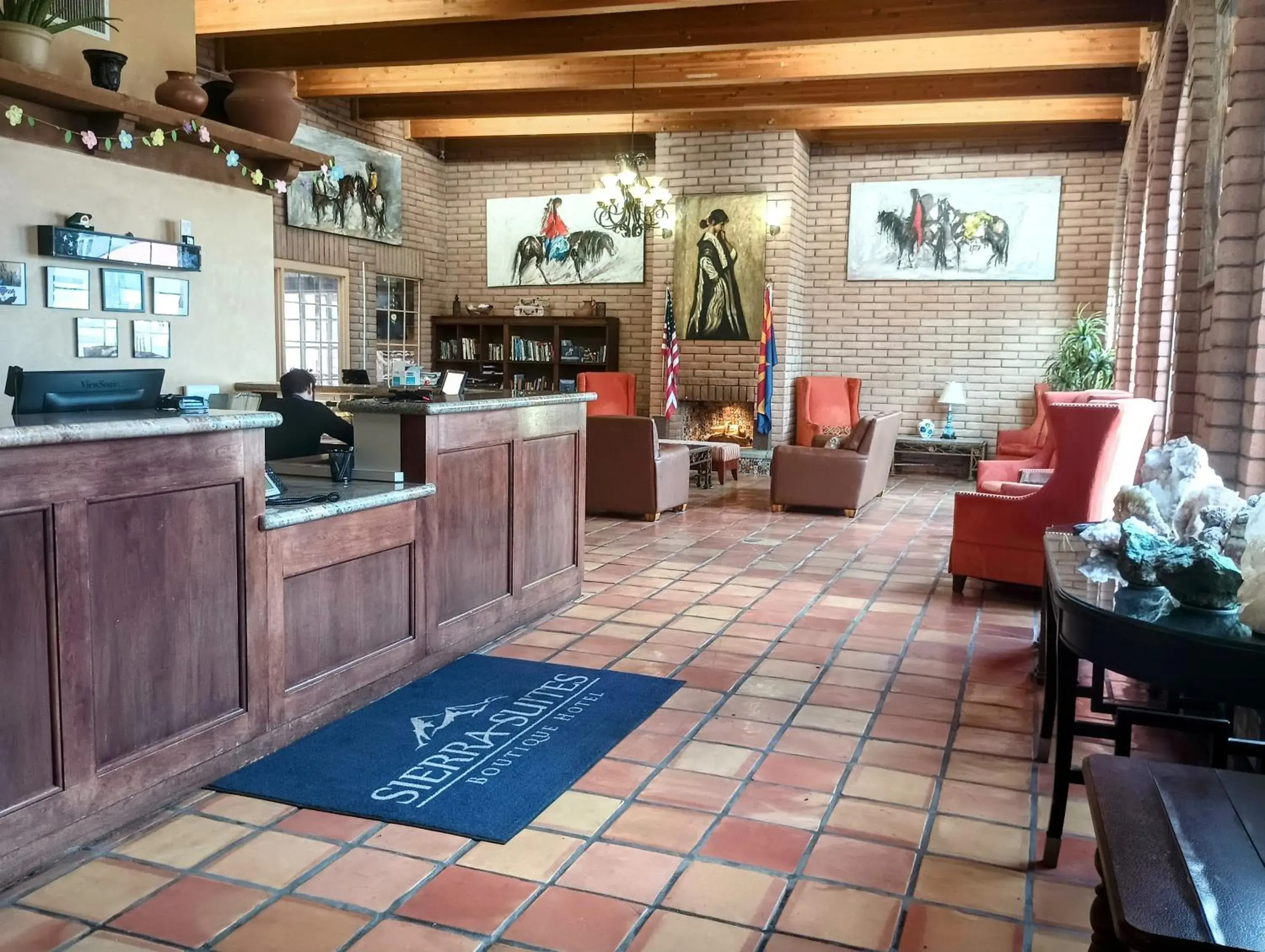 Lobby or reception in Clarion Inn Lobby or reception in Clarion Inn