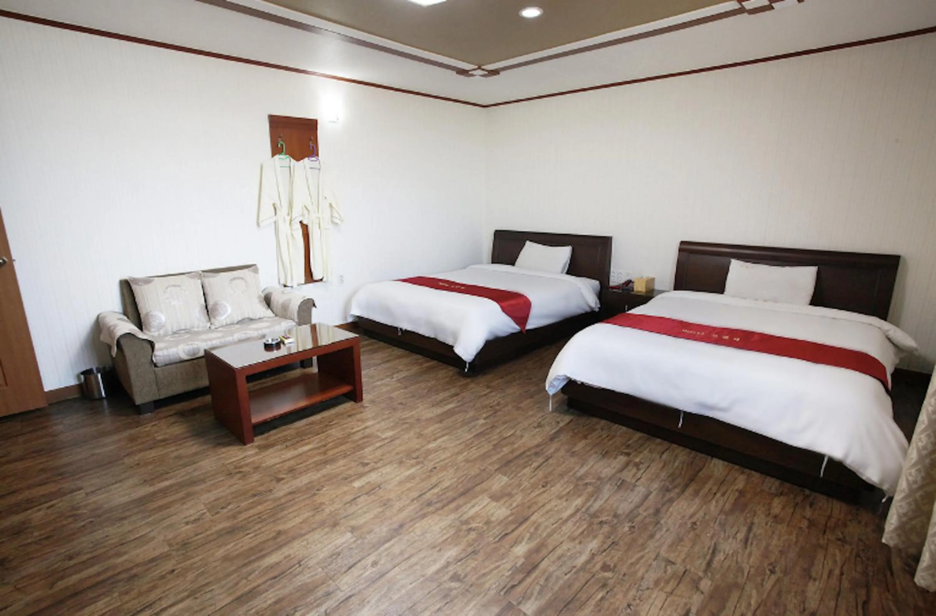 Bed in Orange Hotel Jeju