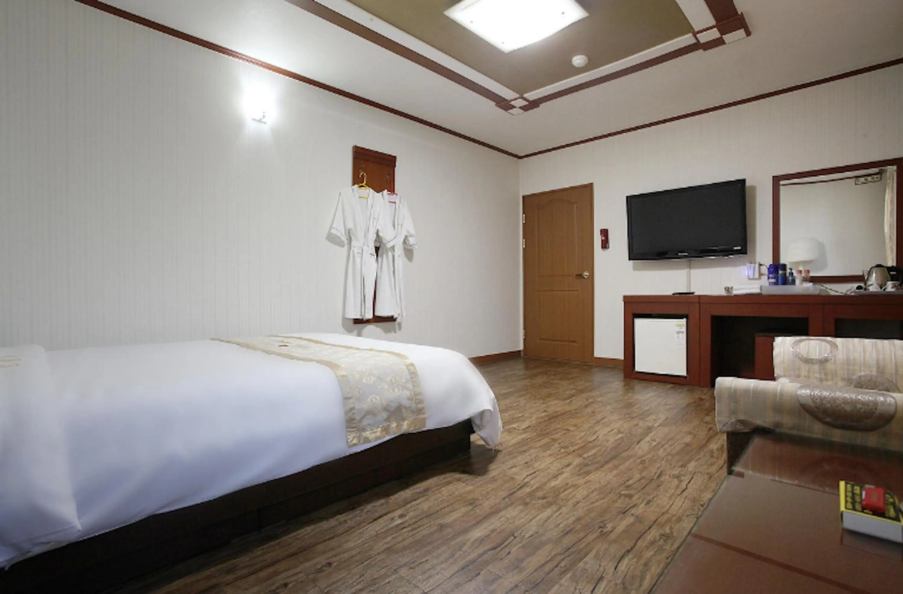 Bed in Orange Hotel Jeju