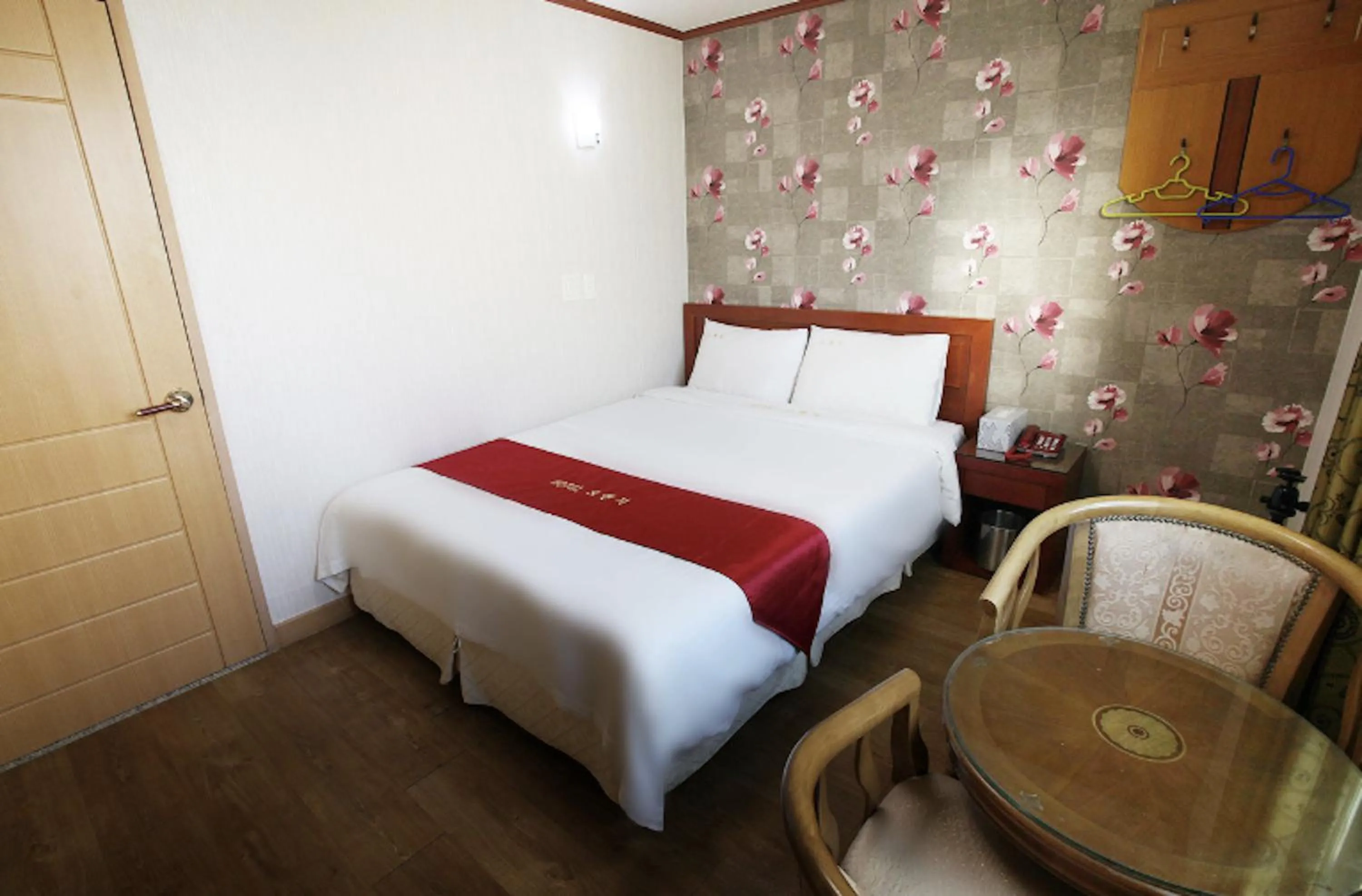 Bed in Orange Hotel Jeju