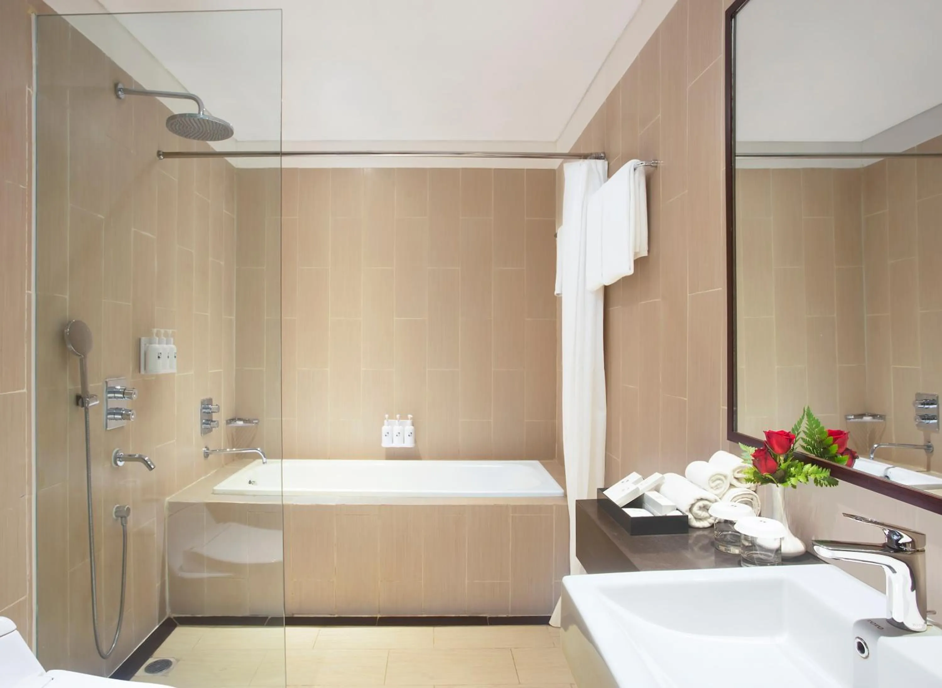 Shower in Swiss-Belresidences Kalibata