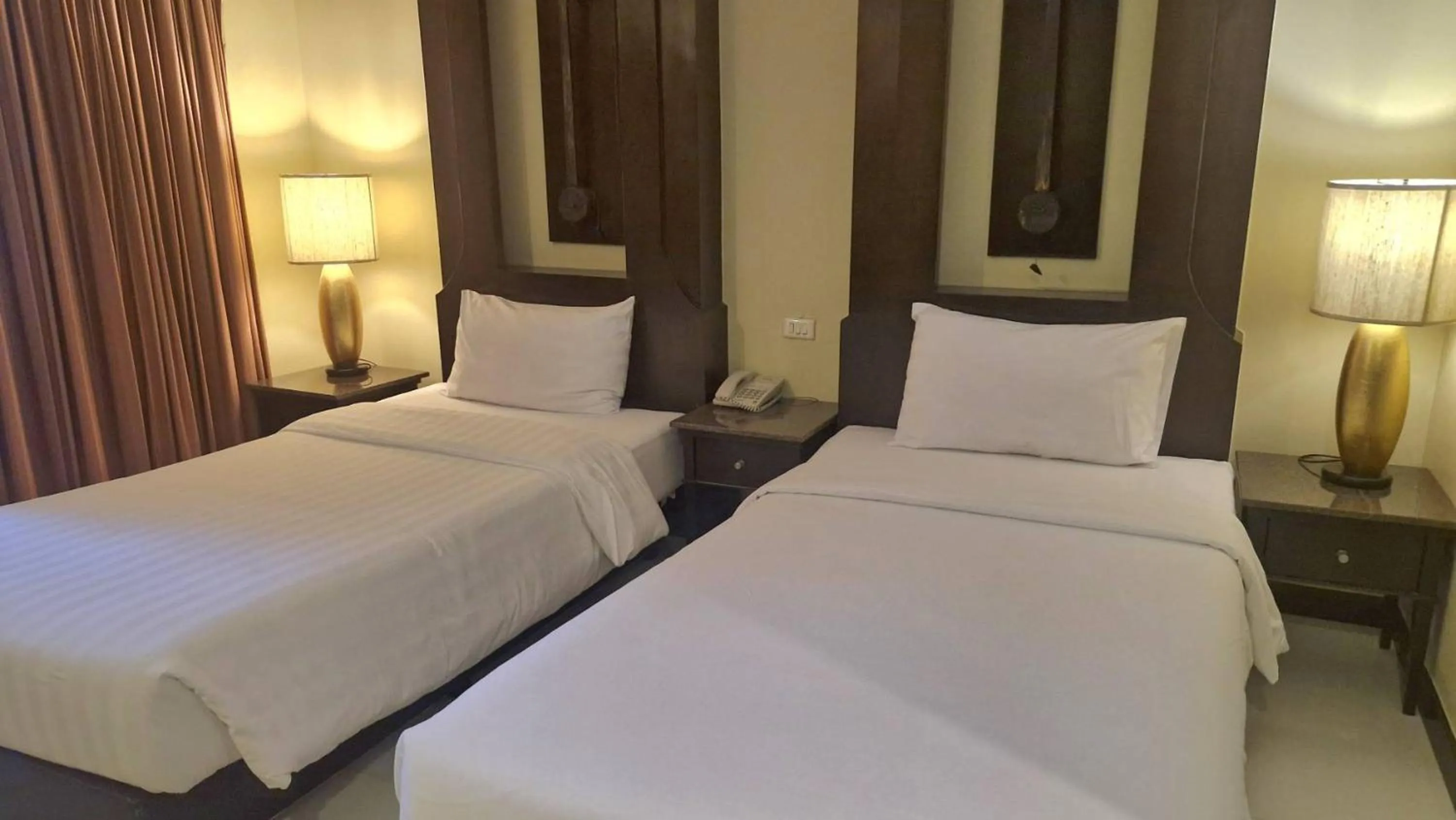 Bedroom, Bed in Sunday Chateau En Ville - Pattaya