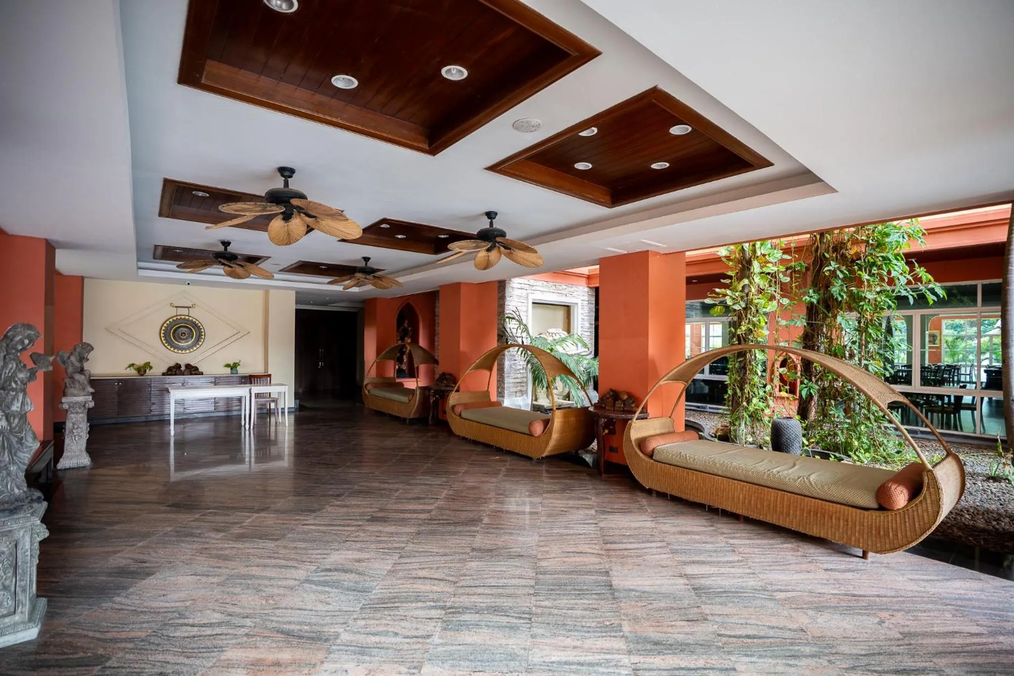 Lobby or reception in Sunday Chateau En Ville - Pattaya