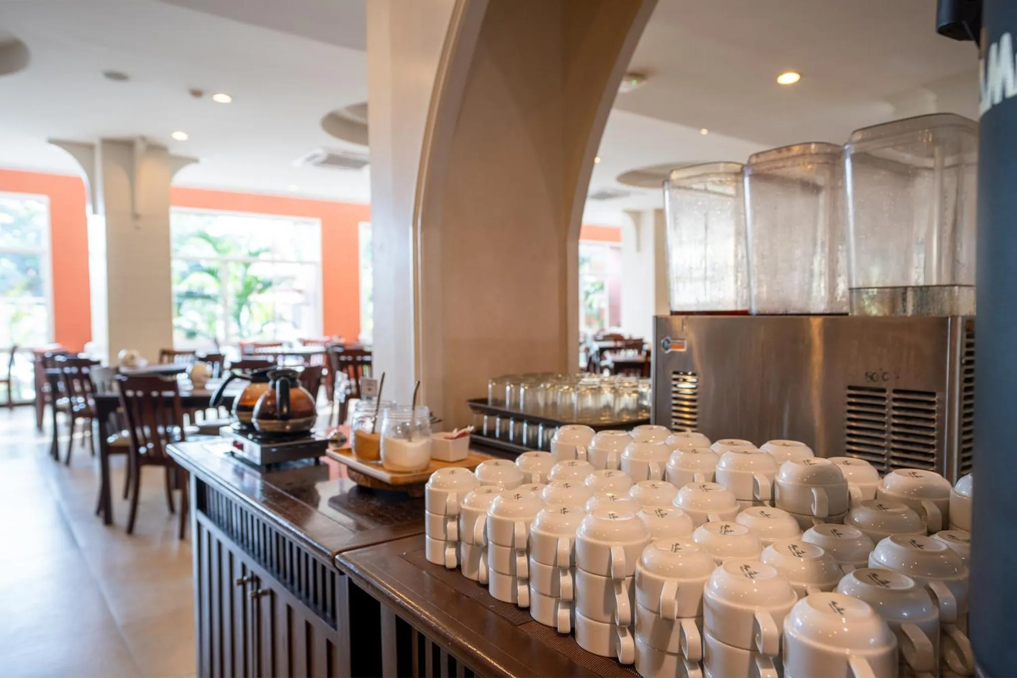 Restaurant/places to eat in Sunday Chateau En Ville - Pattaya