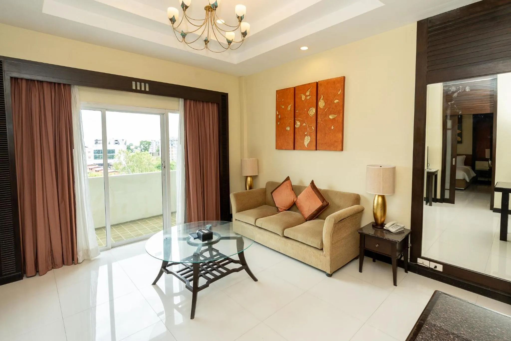 Seating area in Sunday Chateau En Ville - Pattaya