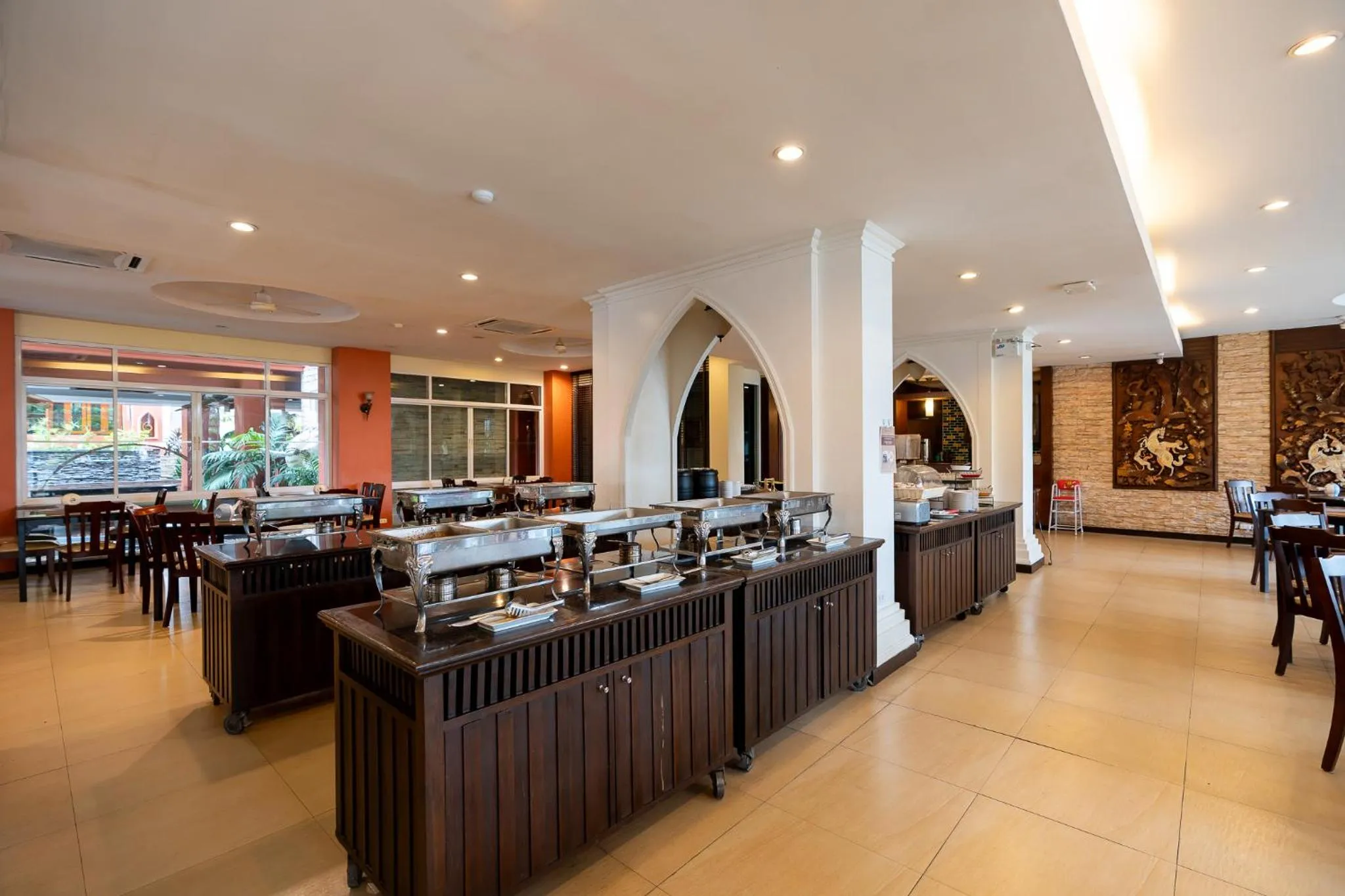 Restaurant/places to eat in Sunday Chateau En Ville - Pattaya