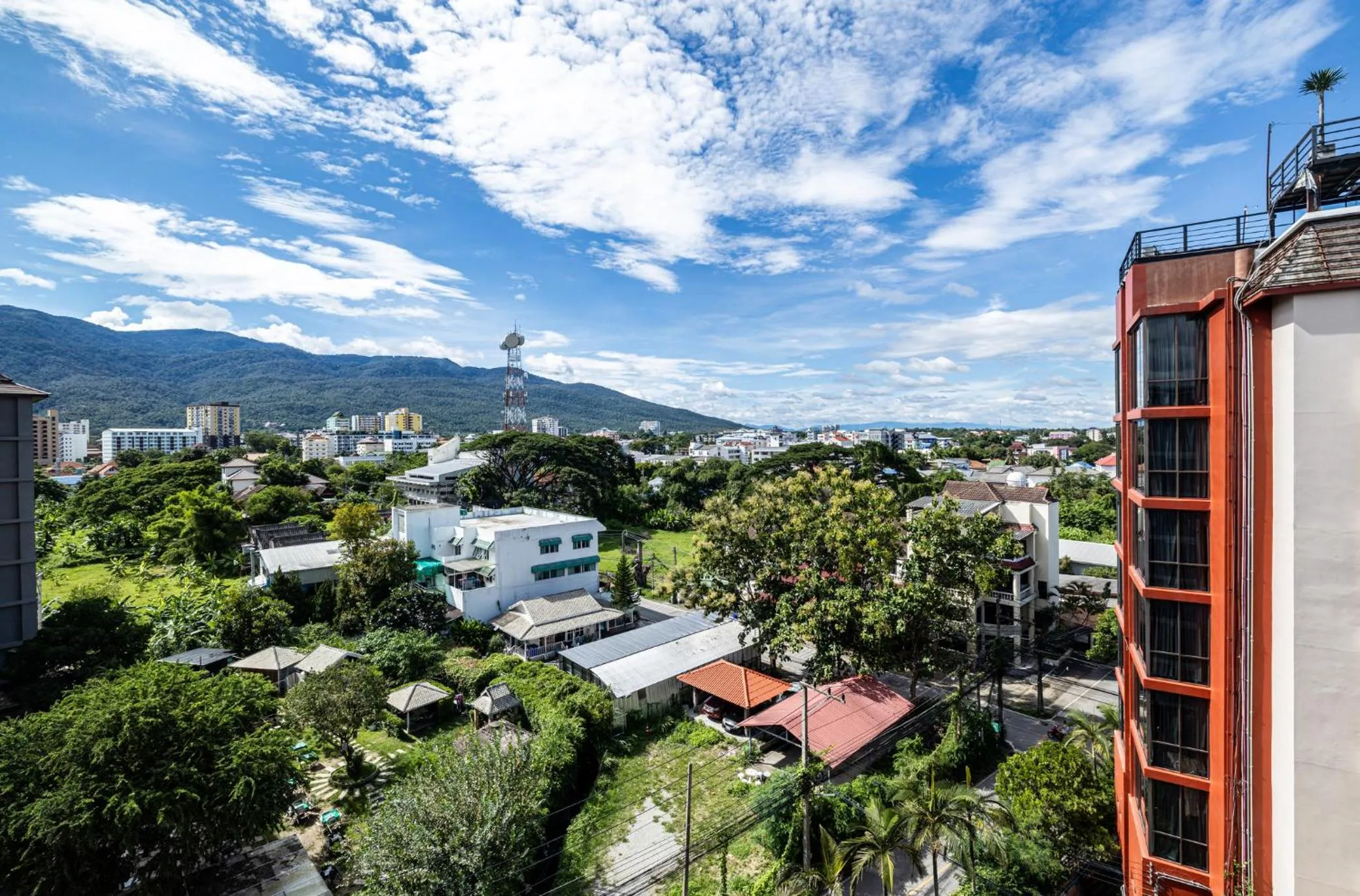 City view in Cross Vibe Chiang Mai Decem Nimman Hotel