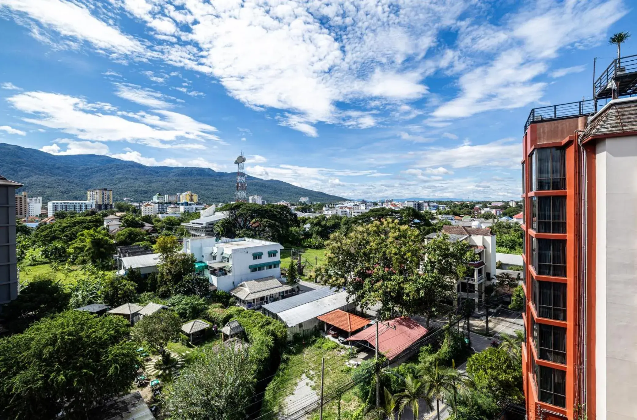 City view in Cross Vibe Chiang Mai Decem Nimman Hotel City view in Cross Vibe Chiang Mai Decem Nimman Hotel