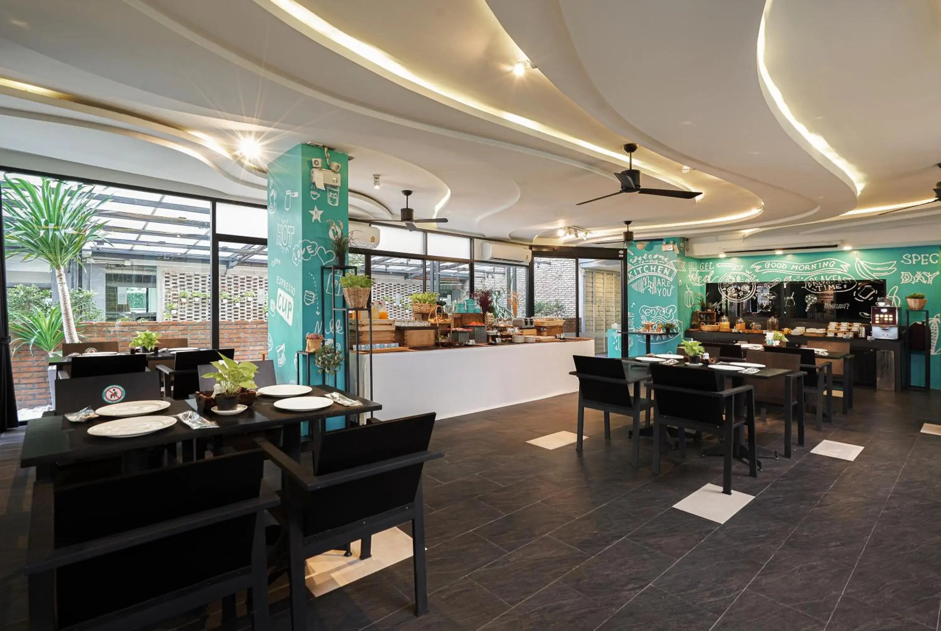 Restaurant/places to eat in Cross Vibe Chiang Mai Decem Nimman Hotel Restaurant/places to eat in Cross Vibe Chiang Mai Decem Nimman Hotel