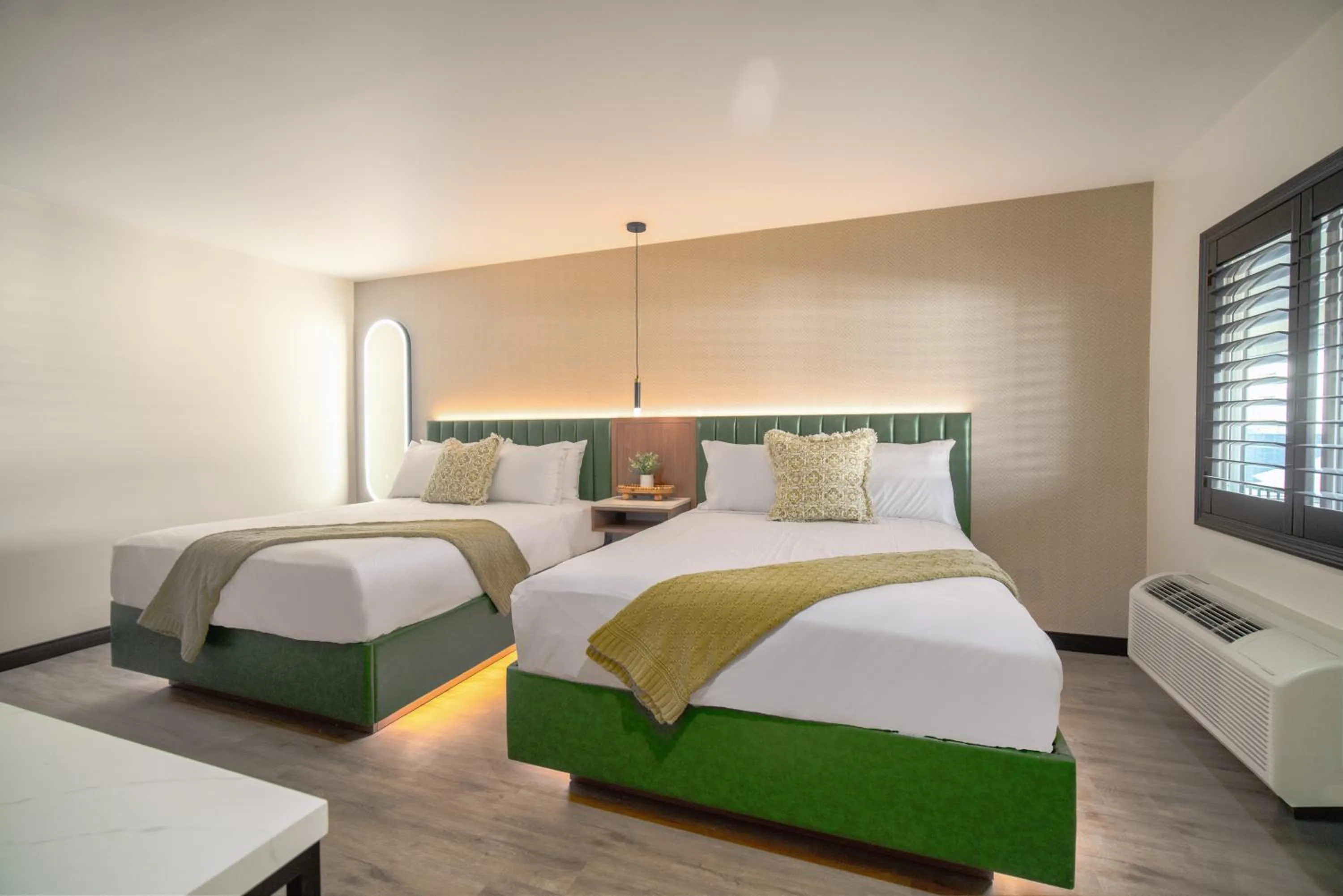 Bed in LYFE INN & SUITES by AGA- North Hollywood Near Universal Studios