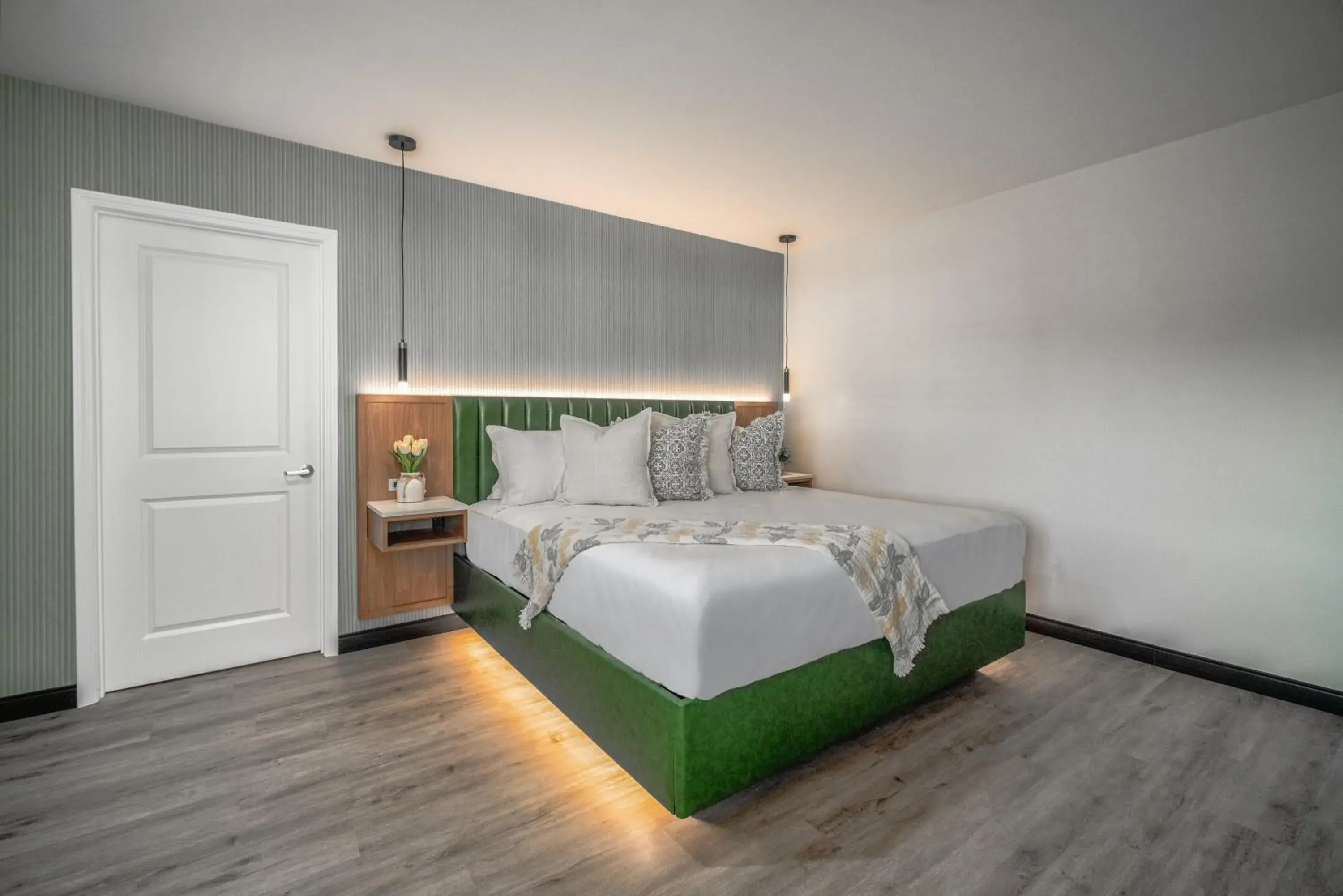 Standard Double Suite in LYFE INN & SUITES by AGA- North Hollywood Near Universal Studios Standard Double Suite in LYFE INN & SUITES by AGA- North Hollywood Near Universal Studios