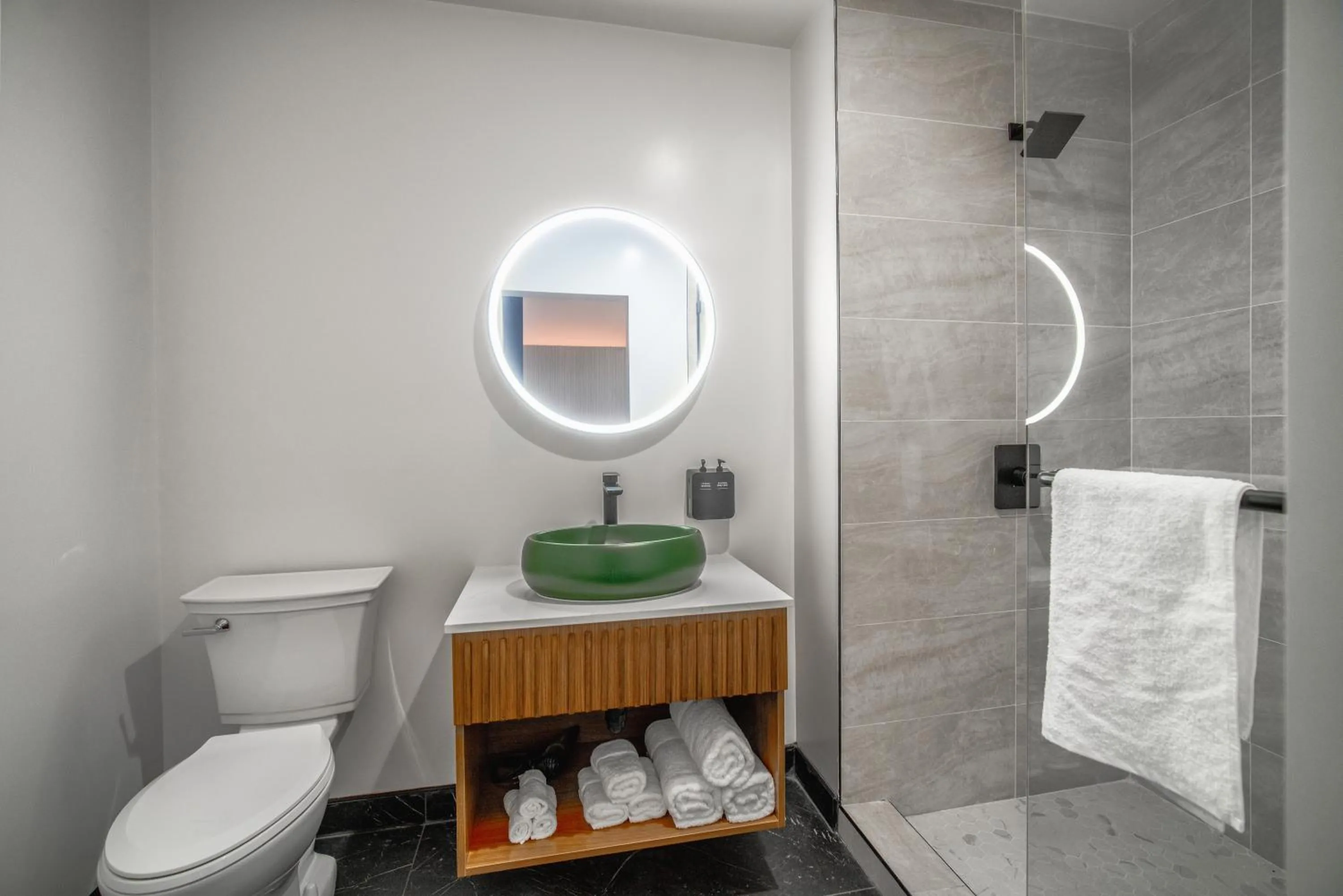 Bathroom in LYFE INN & SUITES by AGA- North Hollywood Near Universal Studios