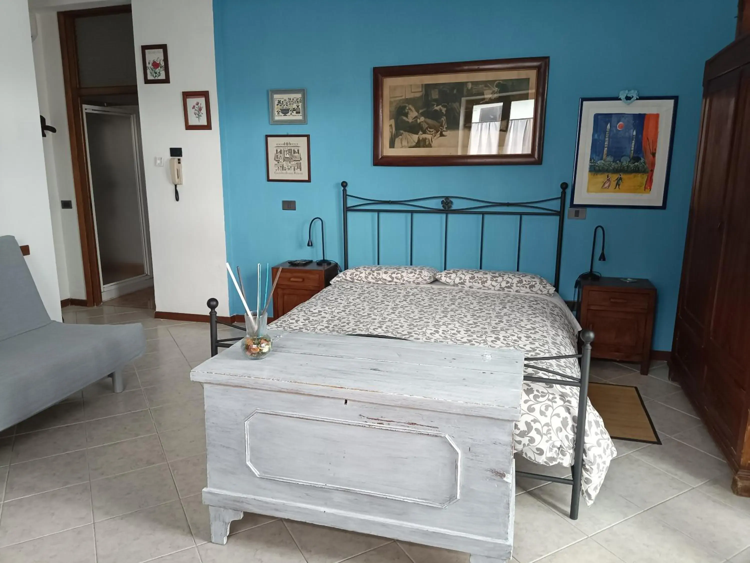Family Room with Private Bathroom in B&B La Casarella Family Room with Private Bathroom in B&B La Casarella