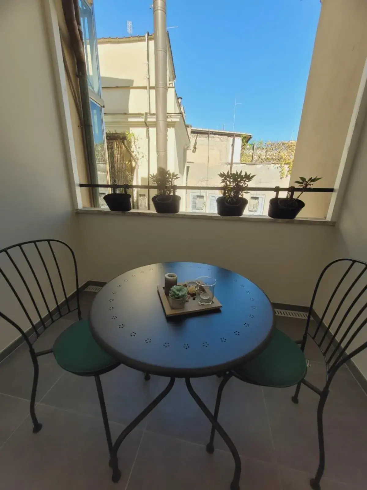 Inner courtyard view in imperium suite trevi Inner courtyard view in imperium suite trevi